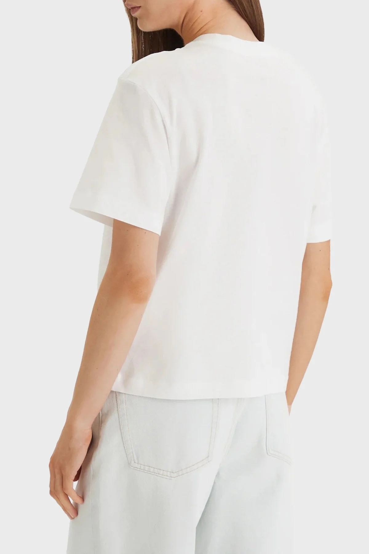 Calvin Klein Pamuklu Relaxed Fit Logolu Bisiklet Yaka LV047F801GYAF Bayan T Shirt LV047F801G YAF BEYAZ - 3