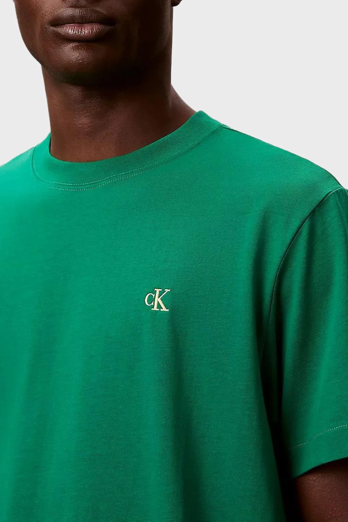 Calvin Klein Pamuklu Regular Fit Logolu Bisiklet Yaka LV04RC275G2ES Erkek T Shirt LV04RC275G 2ES YEŞİL - 4