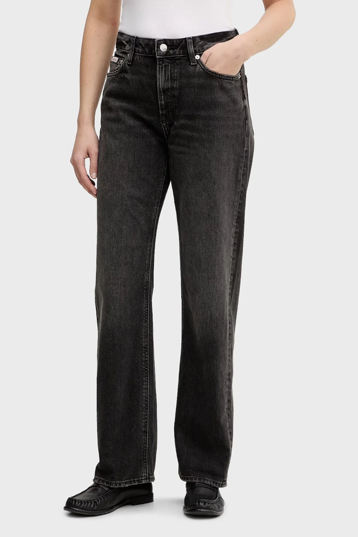 Calvin Klein Pamuklu Relaxed Fit Normal Bel Düz Paça Jean LV047E905G7KL Bayan Kot Pantolon LV047E905G 7KL SİYAH - 2