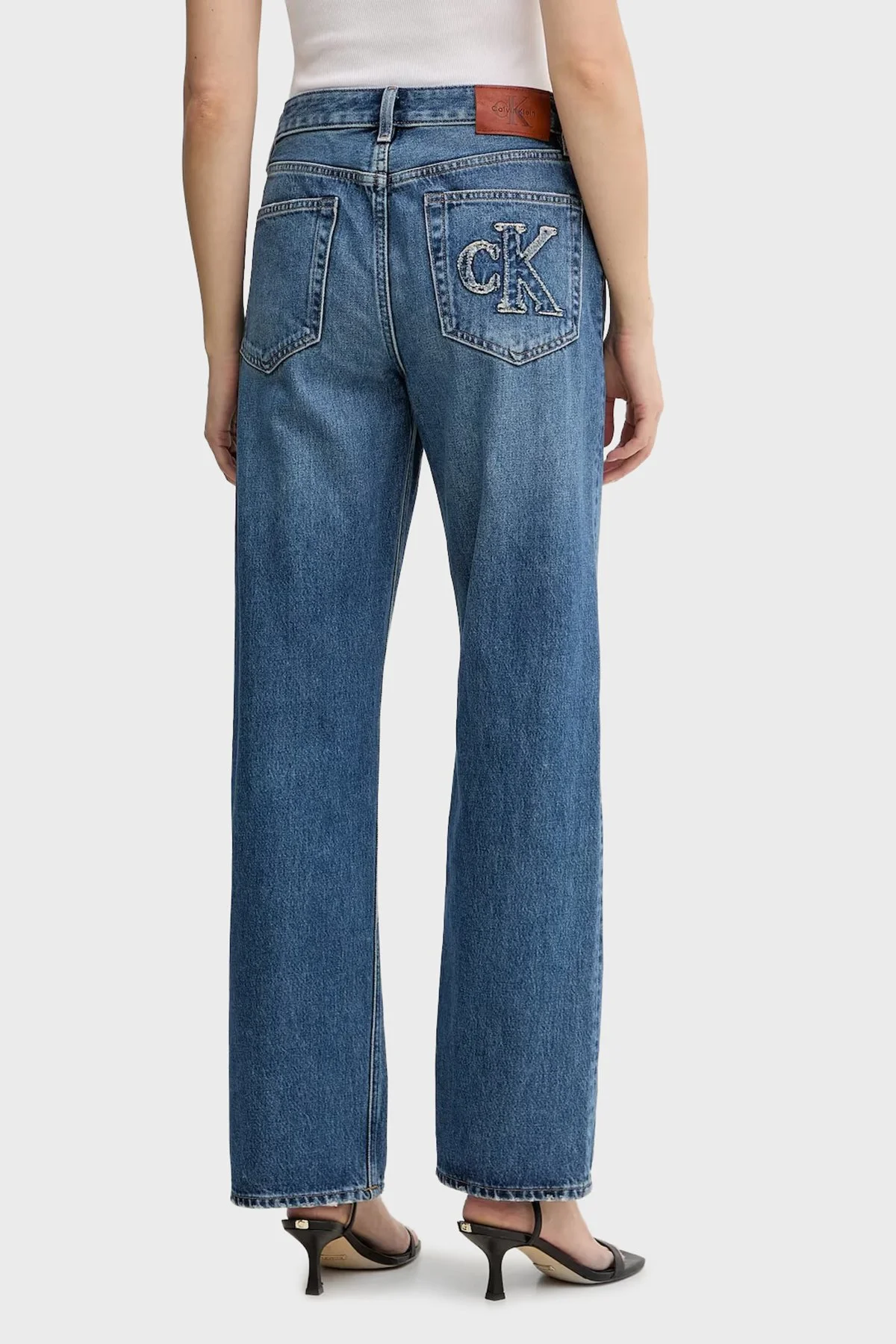 Calvin Klein Pamuklu Relaxed Fit Normal Bel Düz Paça Jeans LV047E704G3NL Bayan Kot Pantolon LV047E704G 3NL LACİVERT - 3