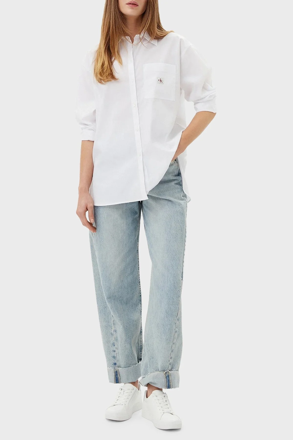 Calvin Klein Pamuklu Relaxed Fit Uzun Kollu Logolu LV047C143GYAA Bayan Gömlek LV047C143G YAA BEYAZ - 2