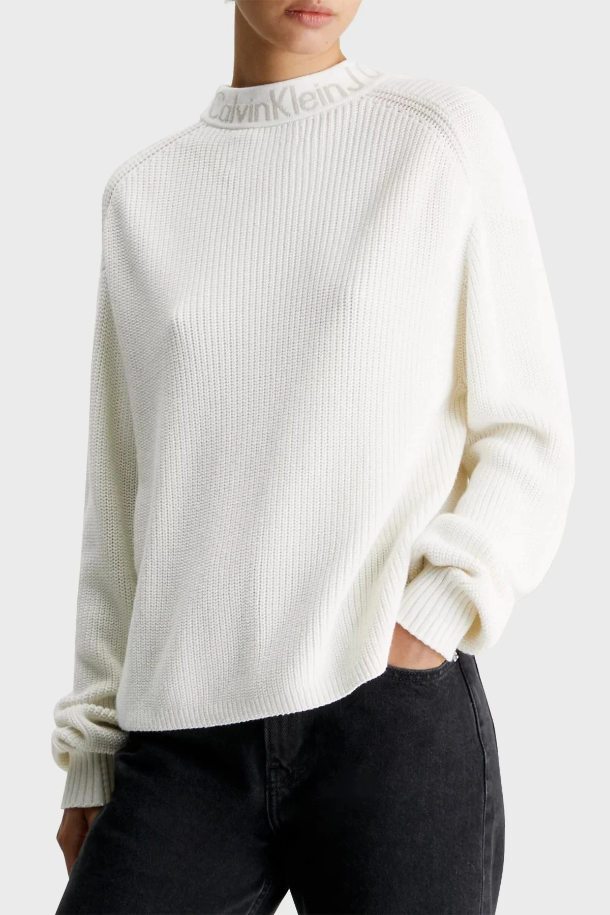 Calvin Klein Pamuklu Relaxed Fit Yarım Balıkçı J20J222255YBI Bayan Kazak J20J222255 YBI BEYAZ - 1