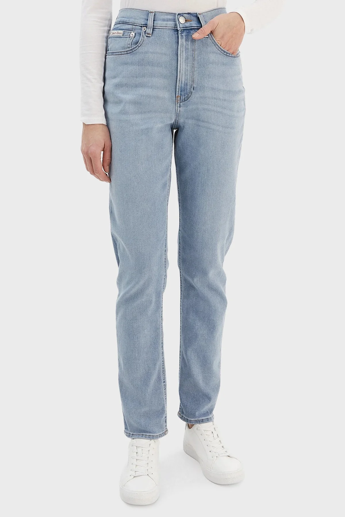 Calvin Klein Pamuklu Relaxed Fit Yüksek Bel Düz Paça Jeans LV047E618GVLJ Bayan Kot Pantolon LV047E618G VLJ MAVİ - 1