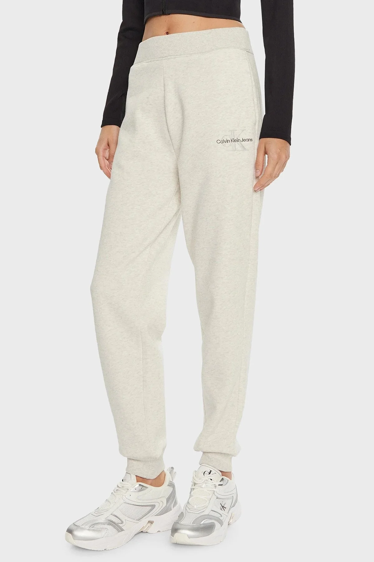 Calvin Klein Pamuklu Relaxed Fit Yüksek Bel Lastikli Paça Jogger J20J223590P6G Bayan Pantolon J20J223590 P6G AÇIK GRİ - 6