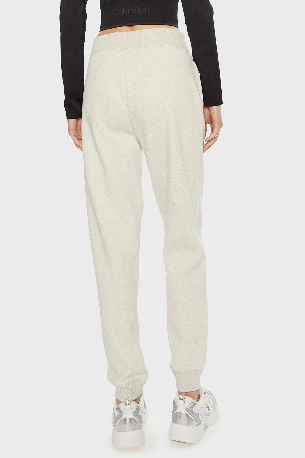 Calvin Klein Pamuklu Relaxed Fit Yüksek Bel Lastikli Paça Jogger J20J223590P6G Bayan Pantolon J20J223590 P6G AÇIK GRİ - 10