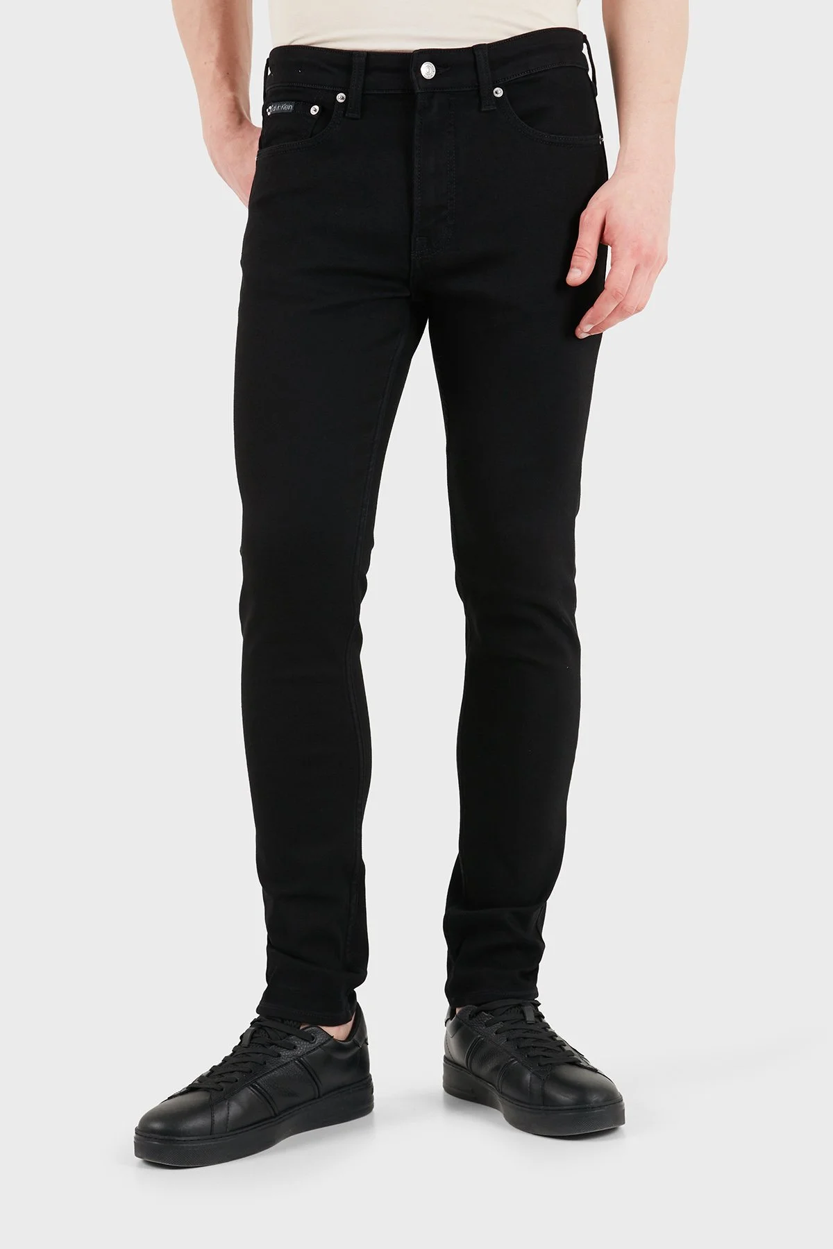 Calvin Klein Pamuklu Skinny Fit Dar Paça Jeans LV04RF737GJW4 Erkek Kot Pantolon LV04RF737G JW4 SİYAH - 1