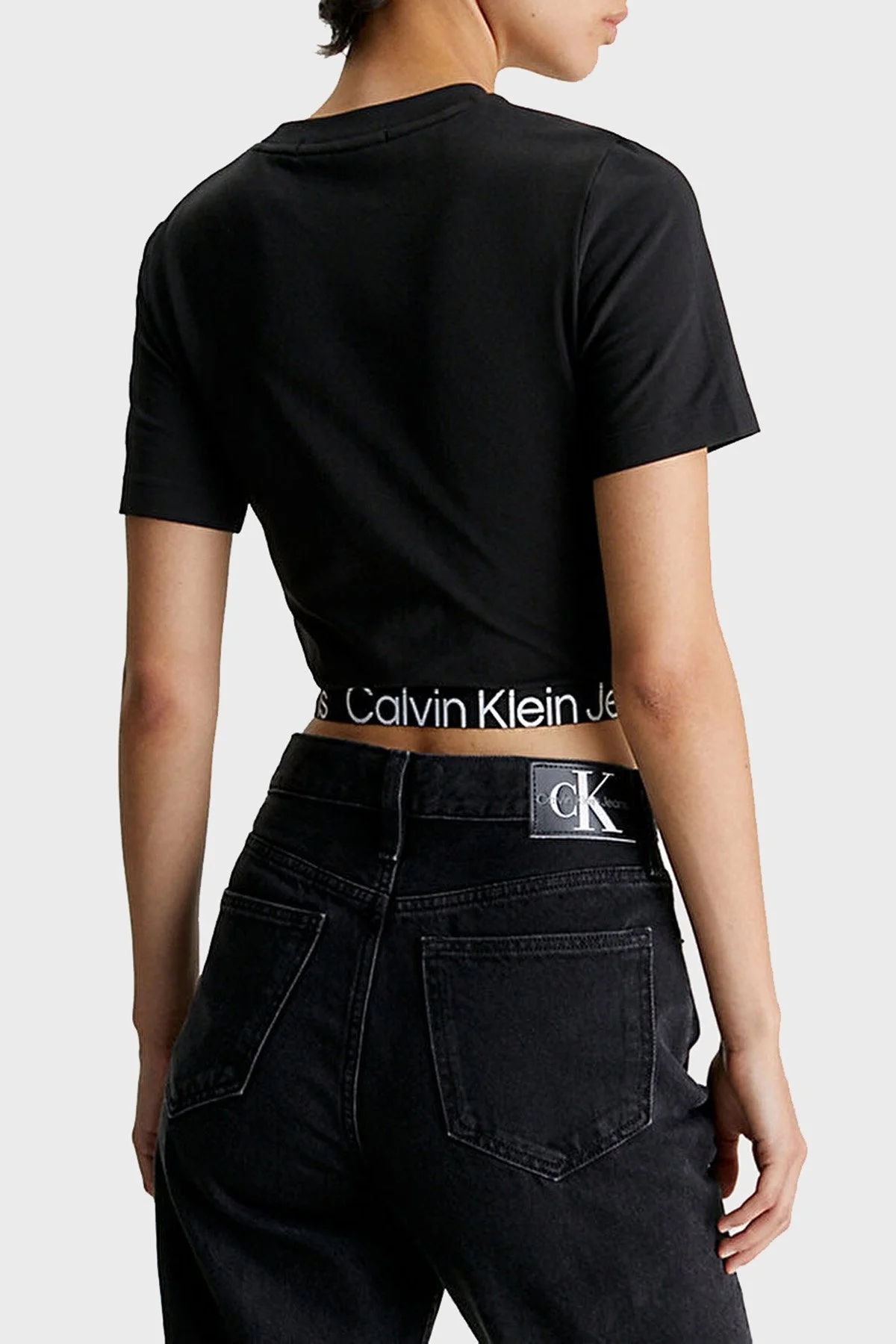 Calvin Klein Pamuklu Slim Fit Bisiklet Yaka Crop J20J222189BEH Bayan T Shirt J20J222189 BEH SİYAH - 2