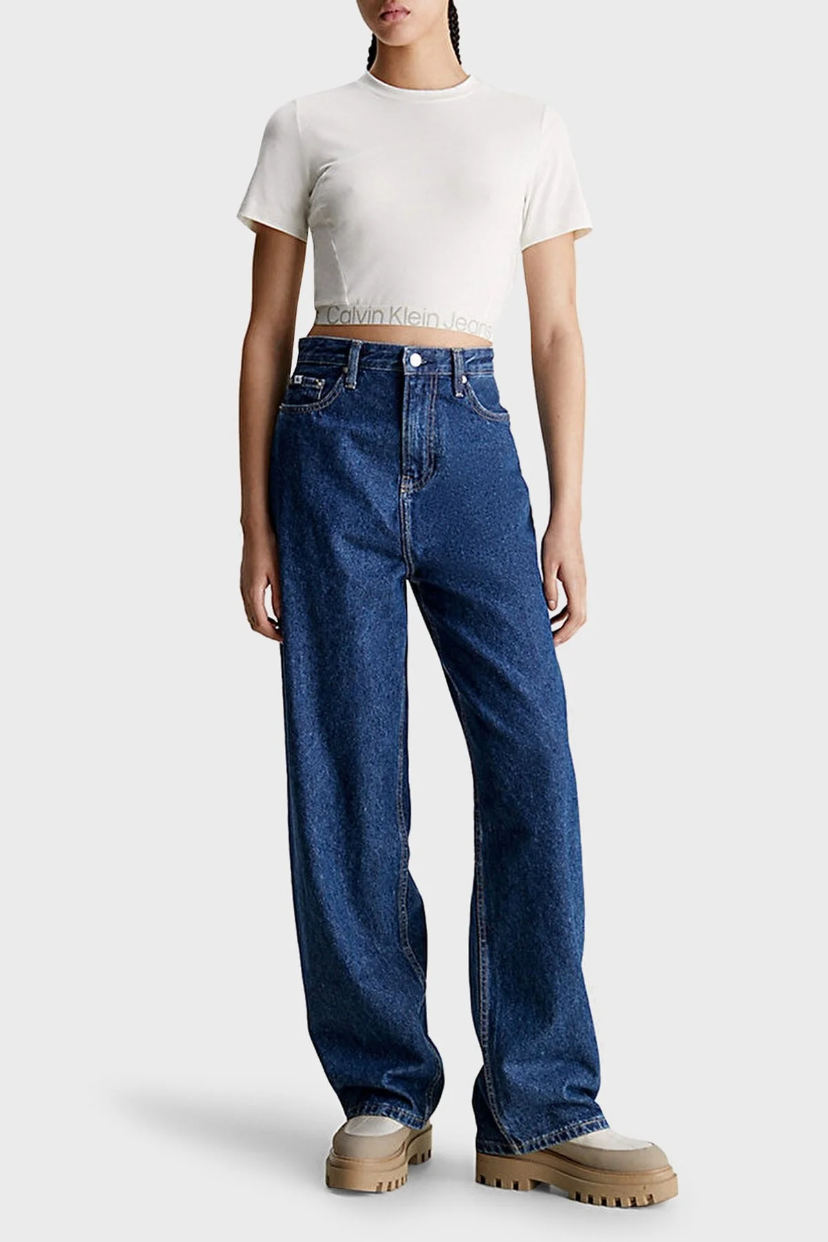 Calvin Klein Pamuklu Slim Fit Bisiklet Yaka Crop J20J222189YBI Bayan T Shirt J20J222189 YBI BEYAZ - 4