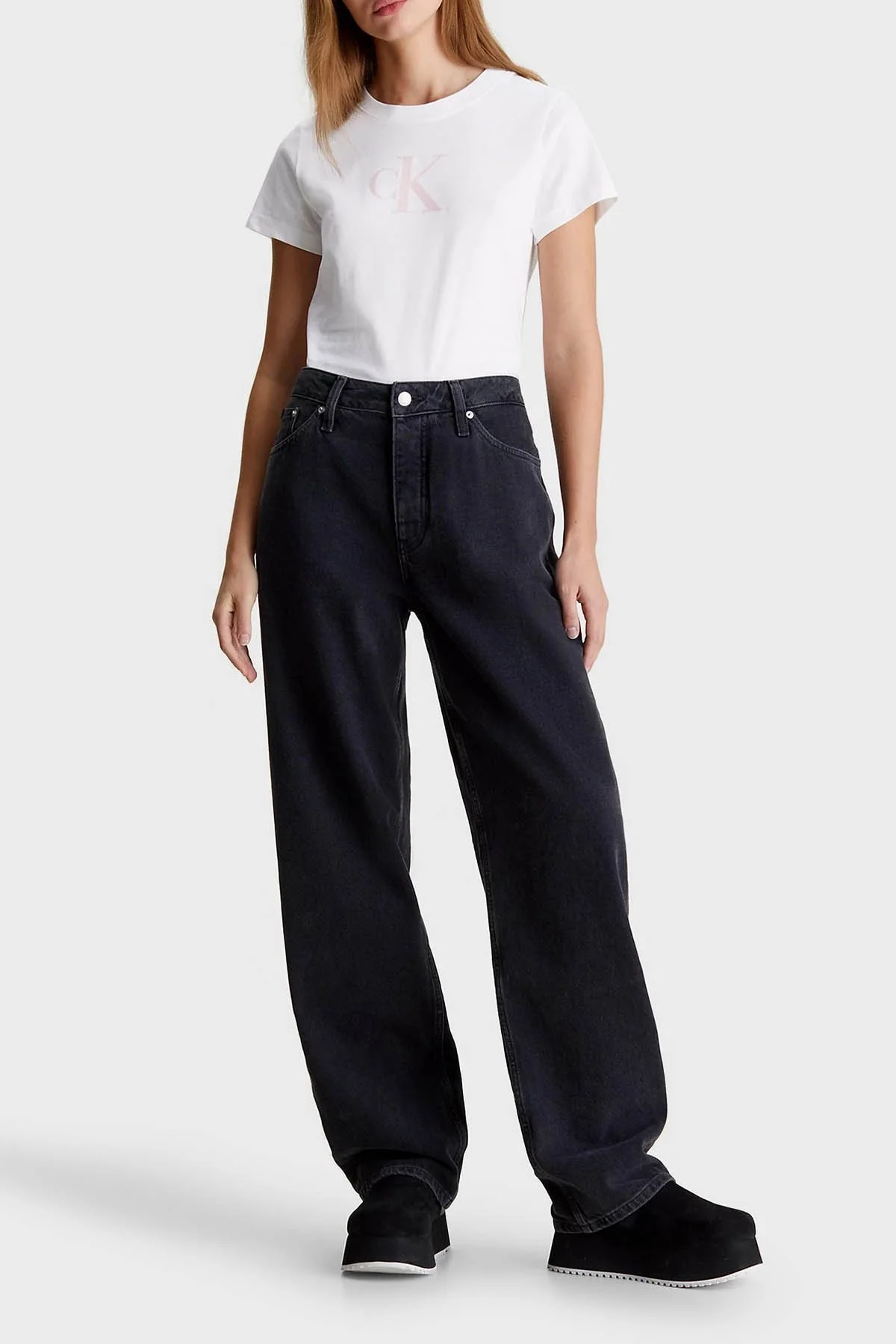 Calvin Klein Pamuklu Slim Fit Bisiklet Yaka J20J2223430K4 Bayan T Shirt J20J222343 0K4 BEYAZ - 4