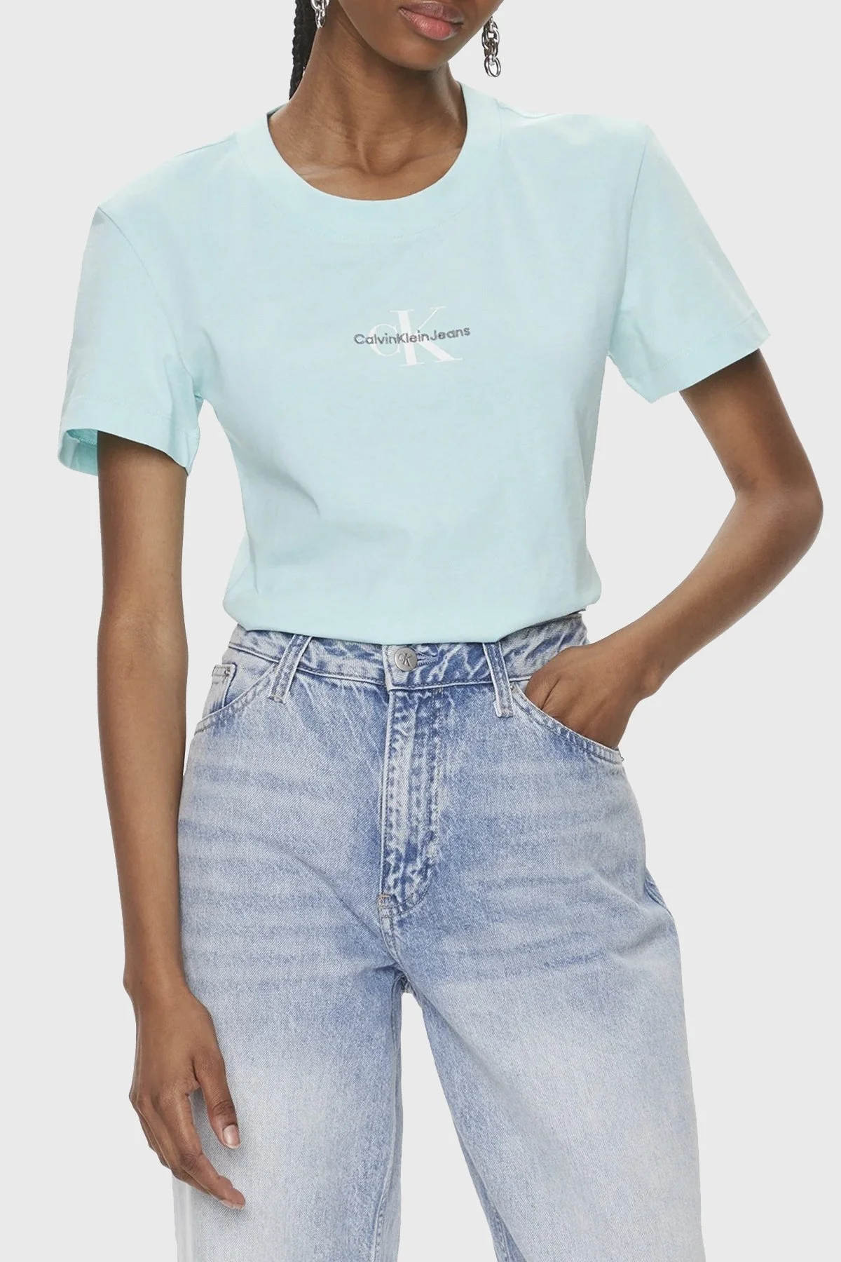 Calvin Klein Pamuklu Slim Fit Bisiklet Yaka J20J222564CCP Bayan T Shirt J20J222564 CCP AÇIK MAVİ - 1
