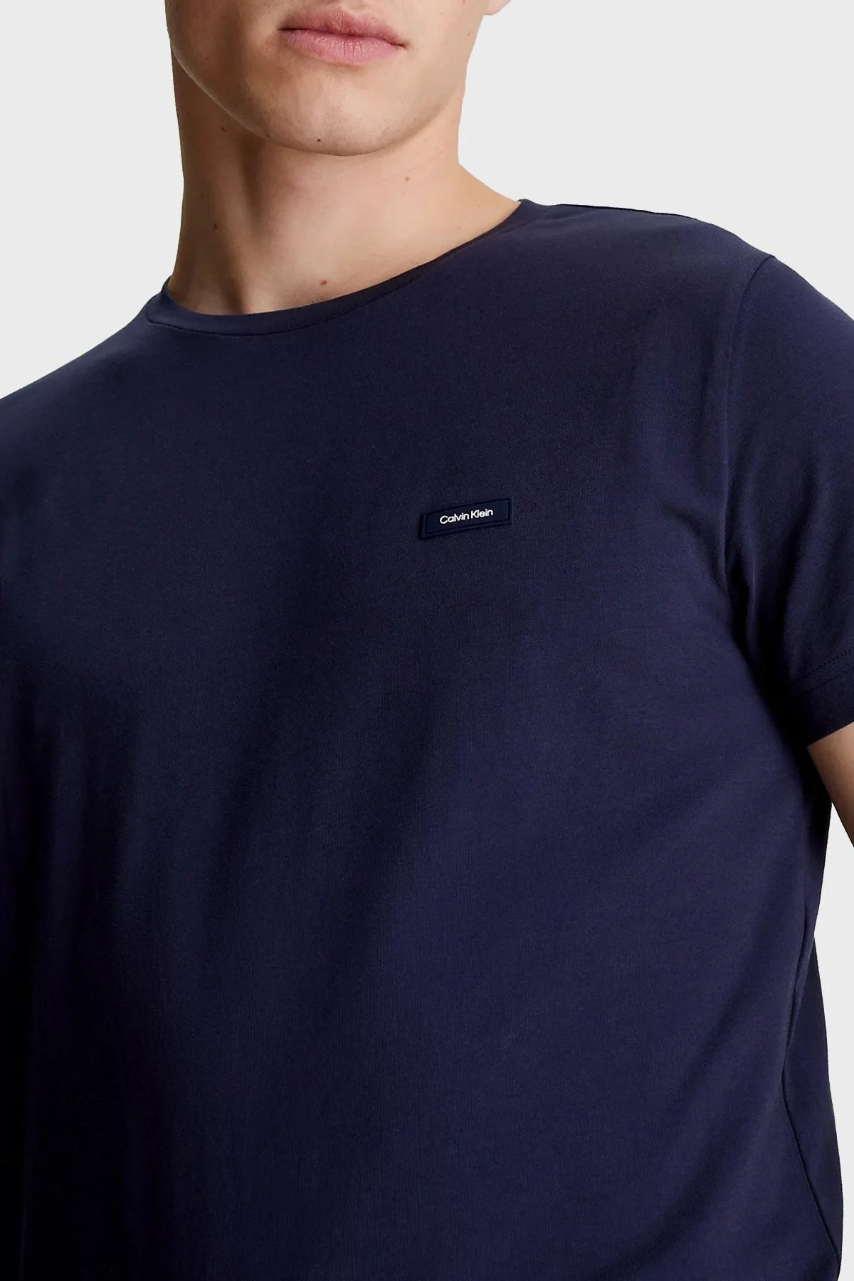 Calvin Klein Pamuklu Slim Fit Bisiklet Yaka K10K112724CHW Erkek T Shirt K10K112724 CHW LACİVERT - 2