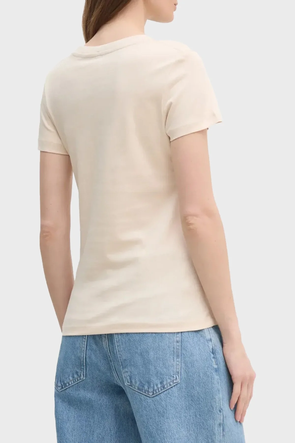 Calvin Klein Pamuklu Slim Fit Bisiklet Yaka Logolu J20J225252AEA Bayan T Shirt J20J225252 AEA BEJ - 2