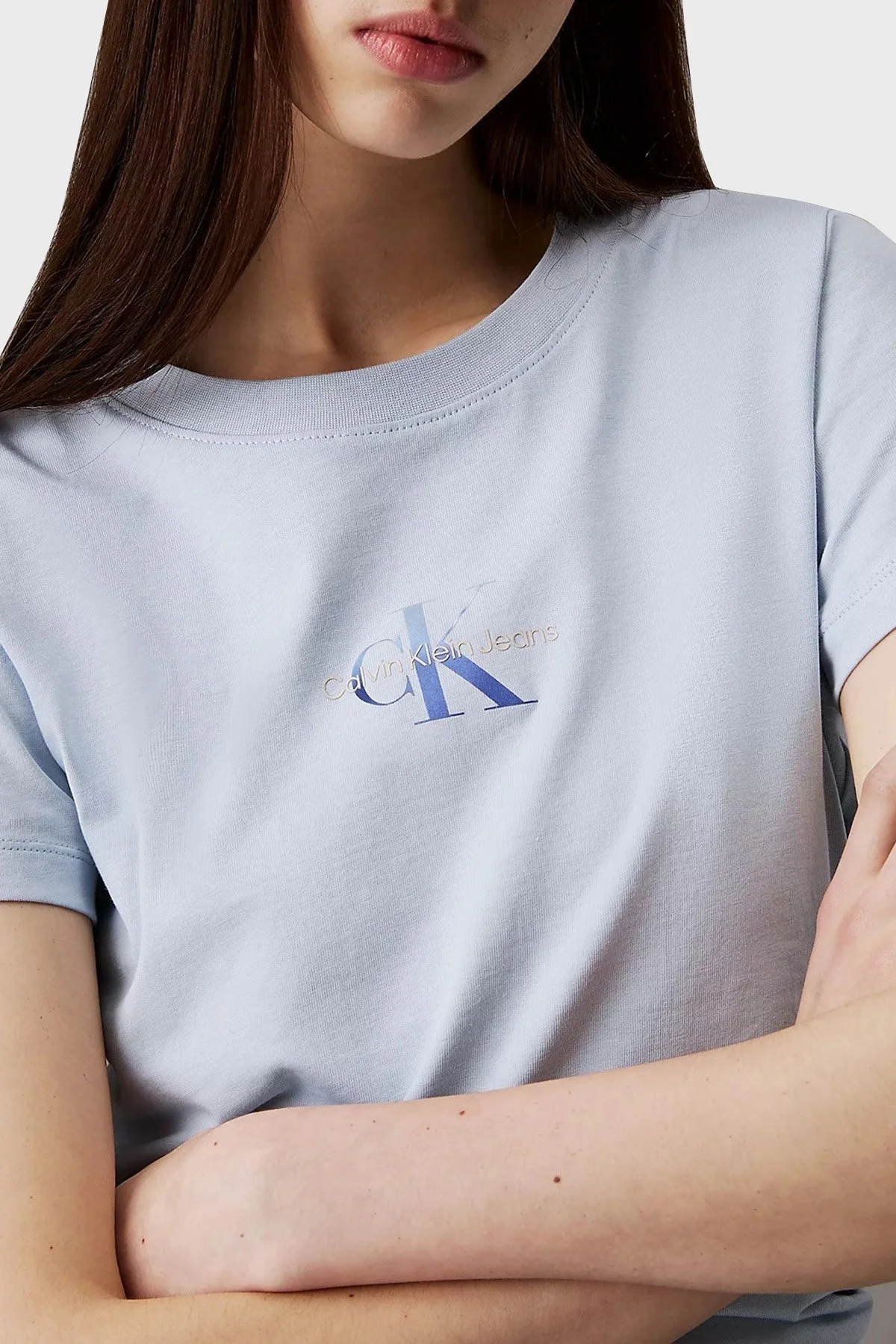 Calvin Klein Pamuklu Slim Fit Bisiklet Yaka Logolu J20J225252CUI Bayan T Shirt J20J225252 CUI AÇIK MAVİ - 3