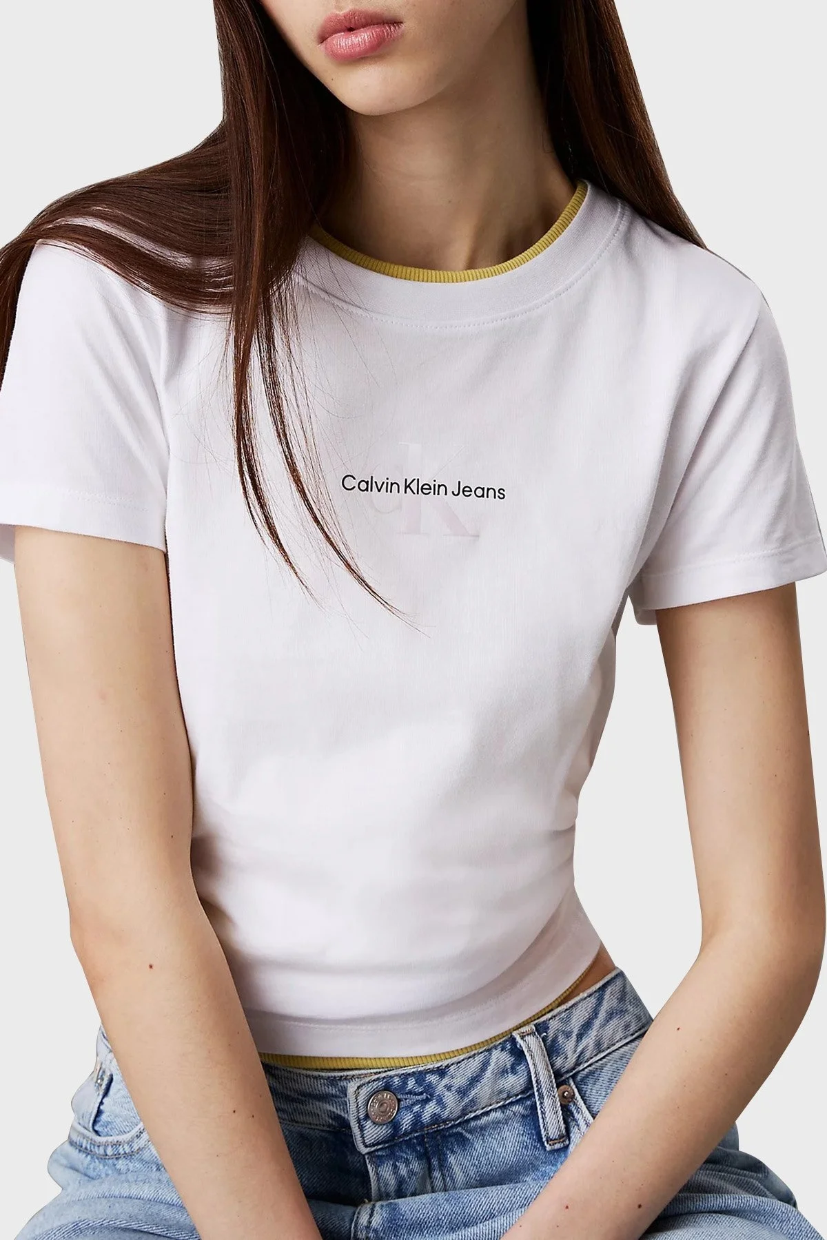 Calvin Klein Pamuklu Slim Fit Bisiklet Yaka Logolu J20J225252YAA Bayan T Shirt J20J225252 YAA BEYAZ - 3