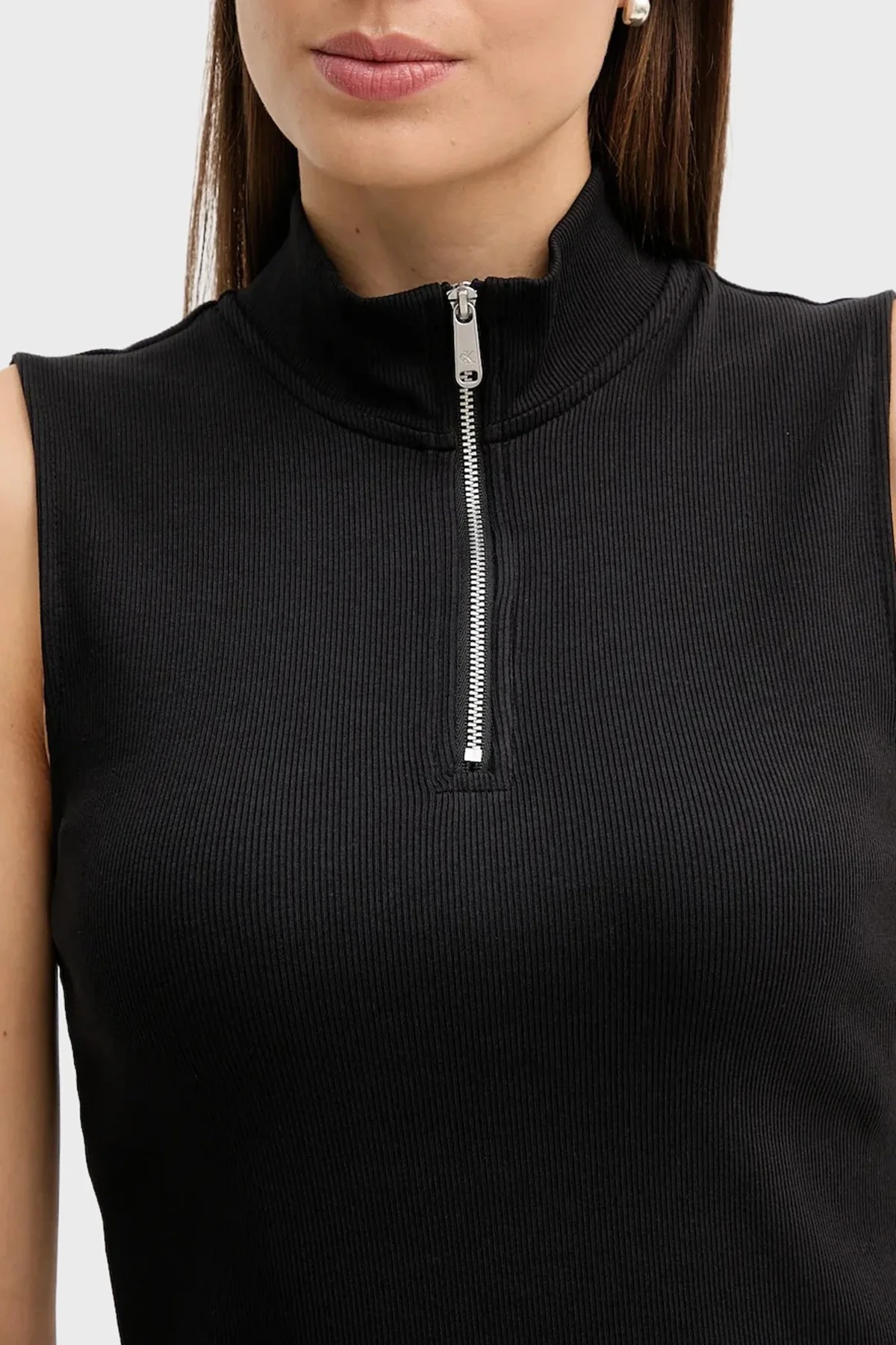 Calvin Klein Pamuklu Slim Fit Fermuarlı Dik Yaka Logolu LV047C909GUB1 Bayan Top LV047C909G UB1 SİYAH - 4