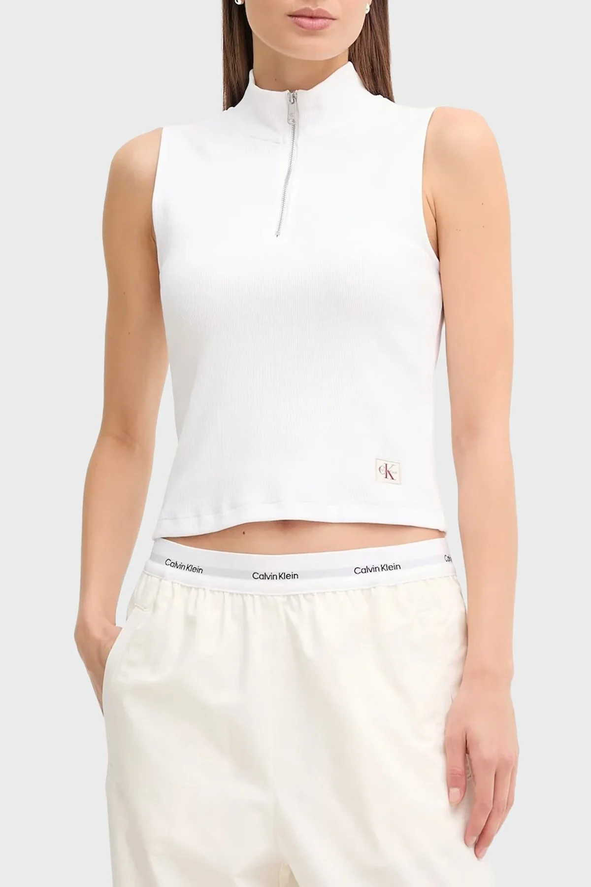 Calvin Klein Pamuklu Slim Fit Fermuarlı Dik Yaka Logolu LV047C909GYAA Bayan Top LV047C909G YAA BEYAZ - 1