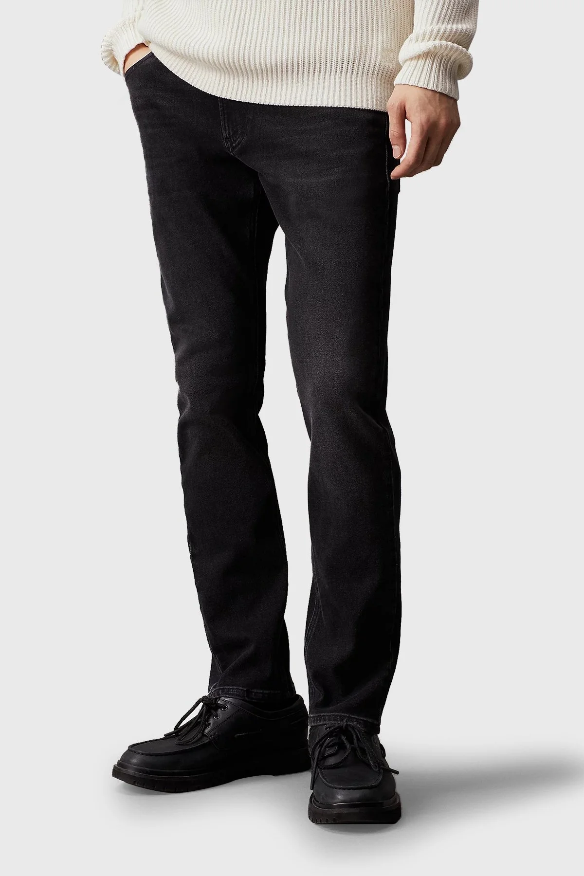 Calvin Klein Pamuklu Slim Fit Jeans J30J3263061BY Erkek Kot Pantolon J30J326306 1BY SİYAH - 1