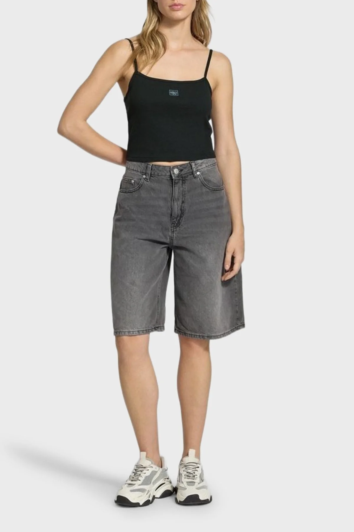 Calvin Klein Pamuklu Slim Fit Kare Yaka Logolu LV047C908GUB1 Bayan Top LV047C908G UB1 SİYAH - 2