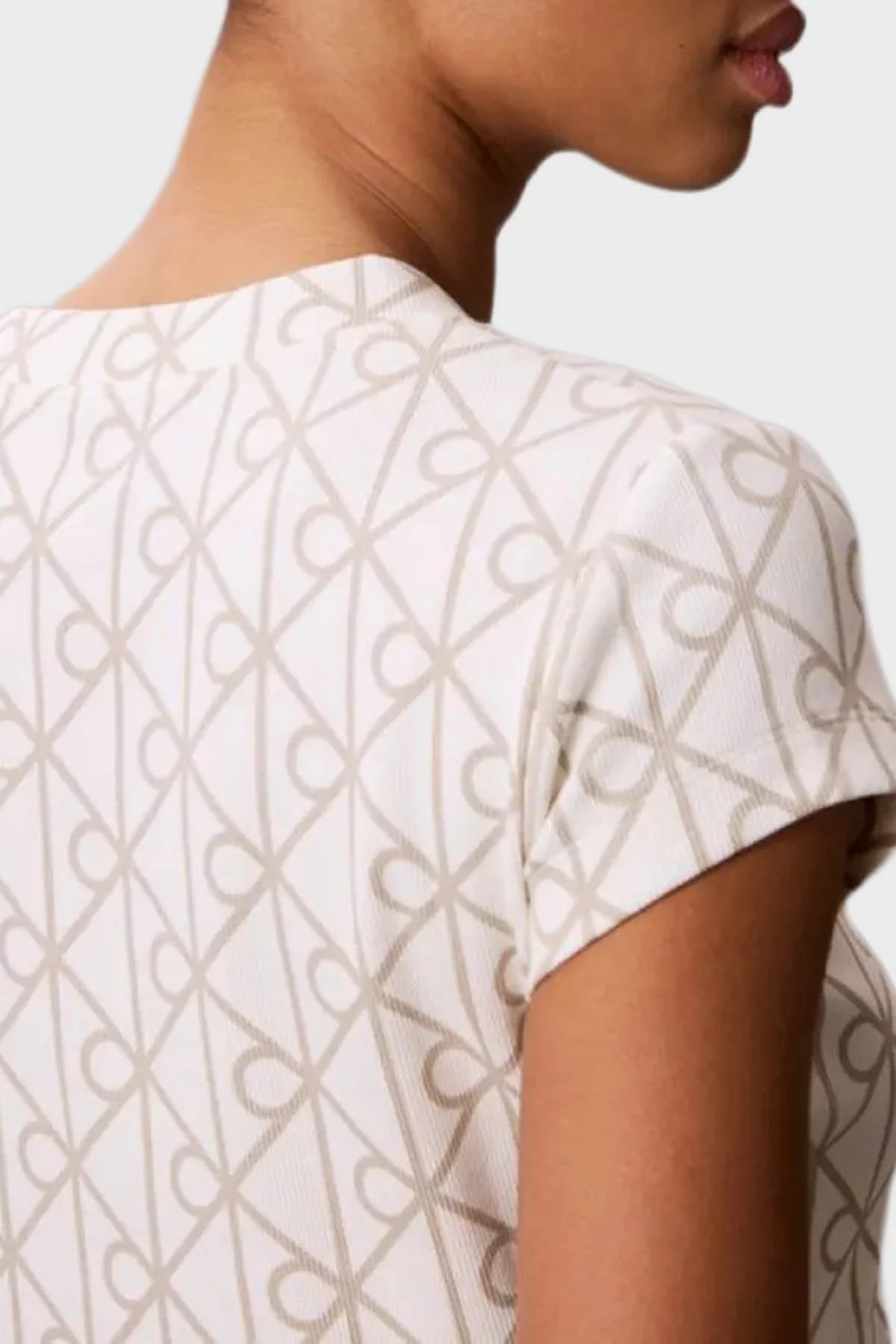 Calvin Klein Pamuklu Slim Fit Logo Baskılı Kadın T Shirt LV047G830G YAS KREM - 4