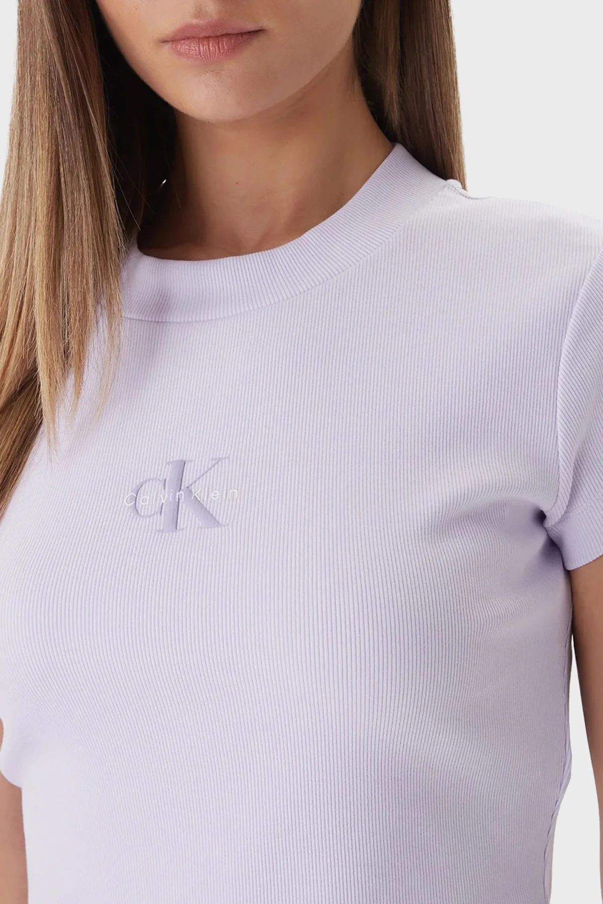Calvin Klein Pamuklu Slim Fit Logolu Bisiklet Yaka LV047AB8023OQ Bayan T Shirt LV047AB802 3OQ LİLA - 4
