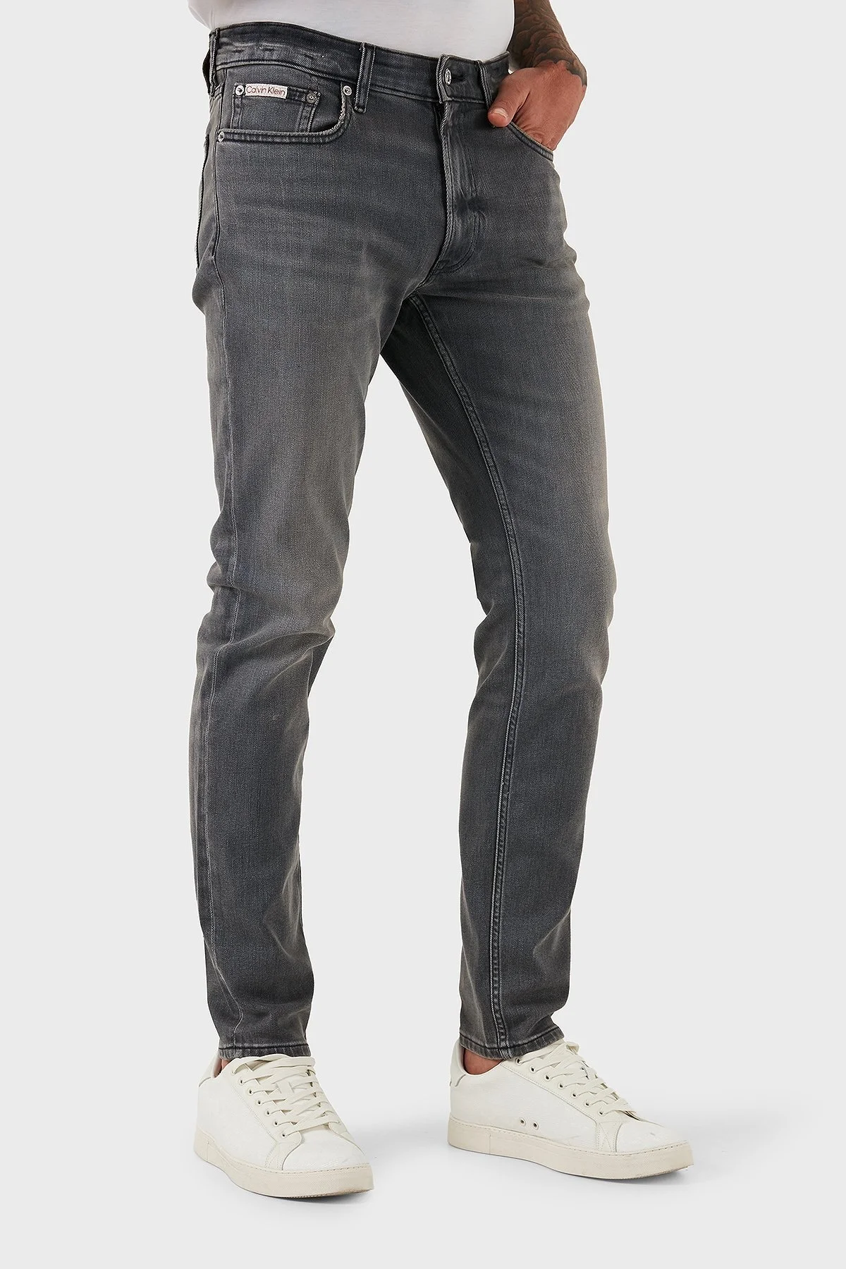 Calvin Klein Pamuklu Slim Fit Normal Bel Dar Paça Jeans LV04RC728GX8A Erkek Kot Pantolon LV04RC728G X8A SİYAH - 4
