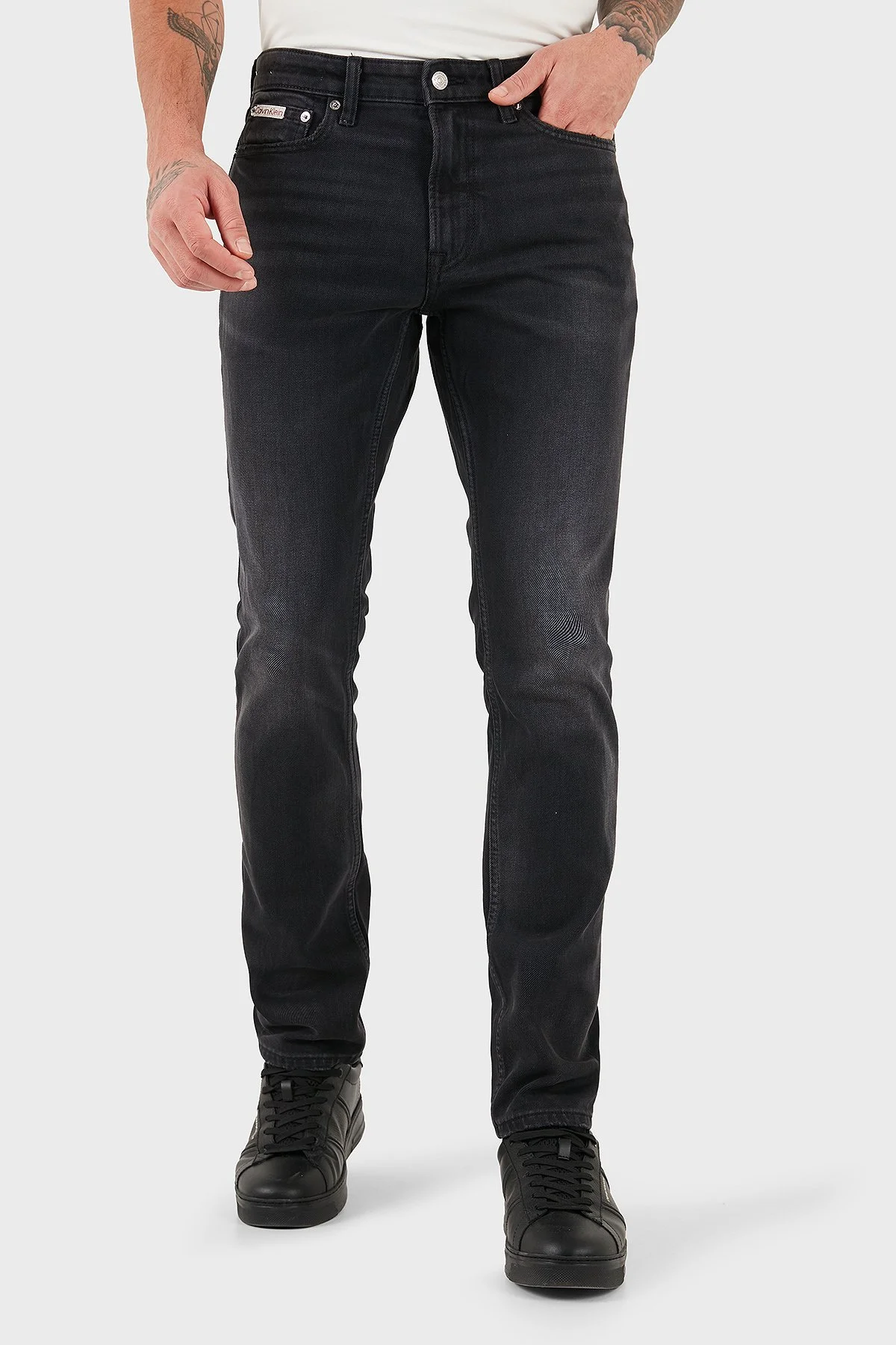 Calvin Klein Pamuklu Slim Fit Normal Bel Düz Paça Jeans LV04RD916G39X Erkek Kot Pantolon LV04RD916G 39X SİYAH - 1