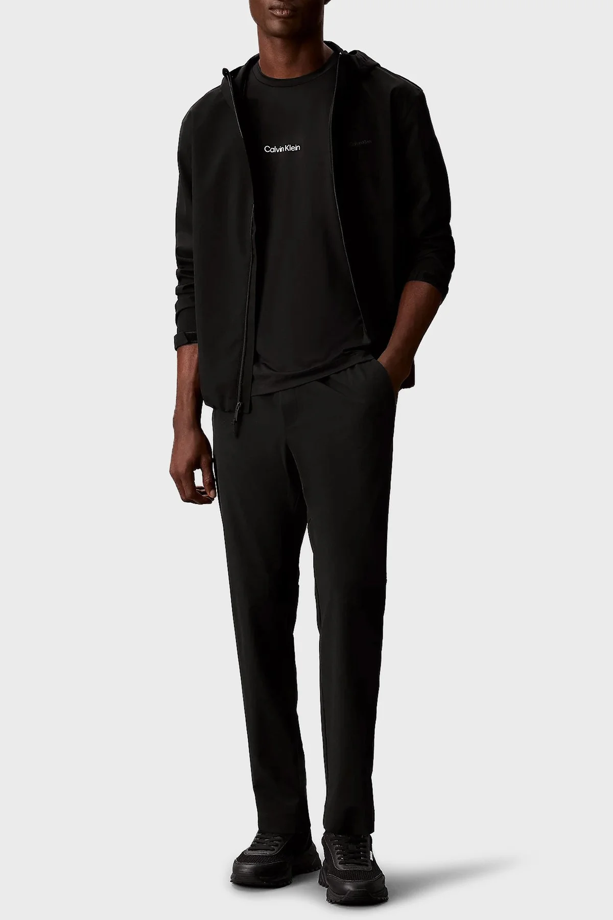 Calvin Klein Pamuklu Slim Fit Normal Bel LVGMS6P602UB1 Erkek Pantolon LVGMS6P602 UB1 SİYAH - 1