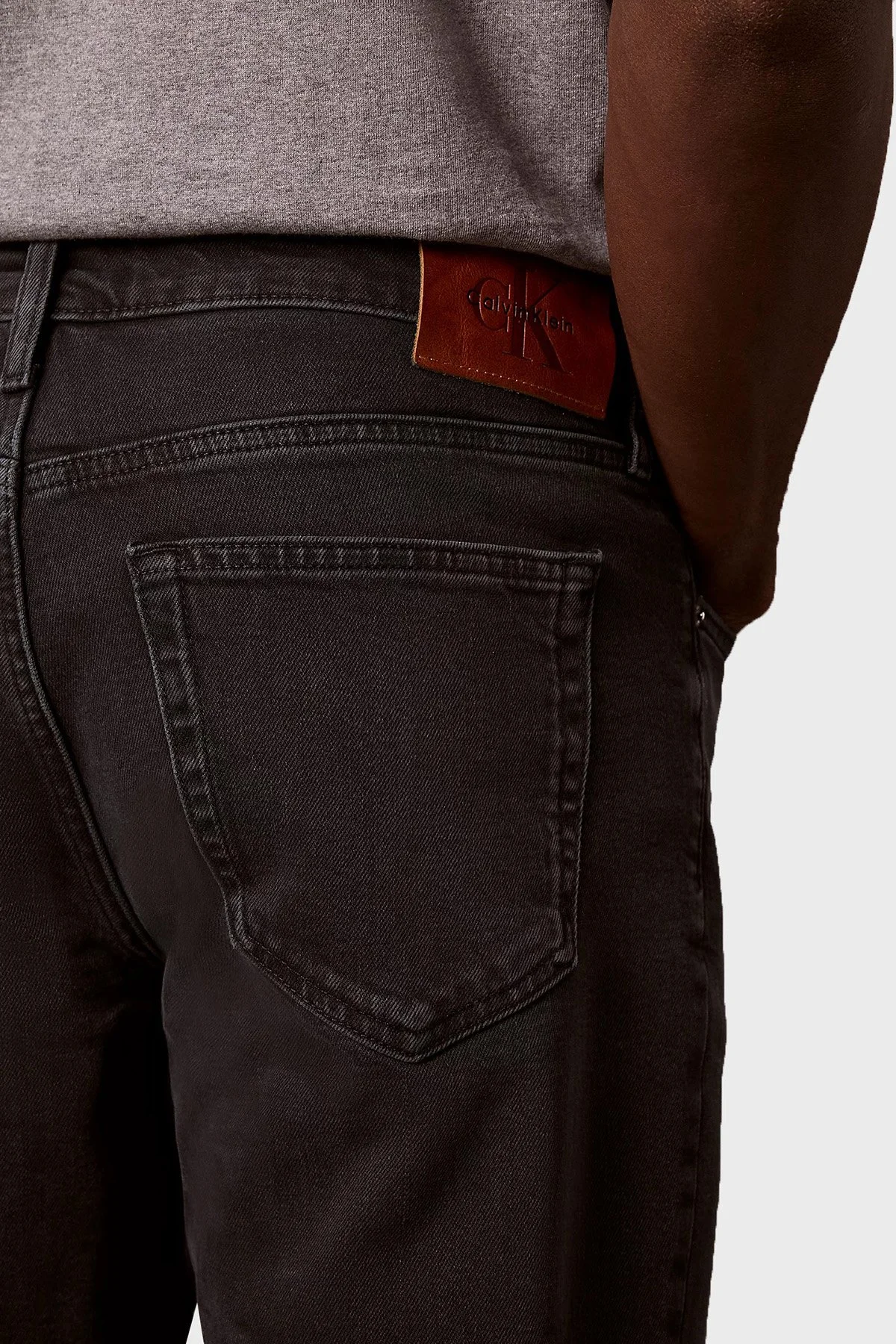 Calvin Klein Pamuklu Slim Fit Orta Bel Dar Paça Jeans LV04RH706G7ZW Erkek Kot Pantolon LV04RH706G 7ZW Siyah - 6