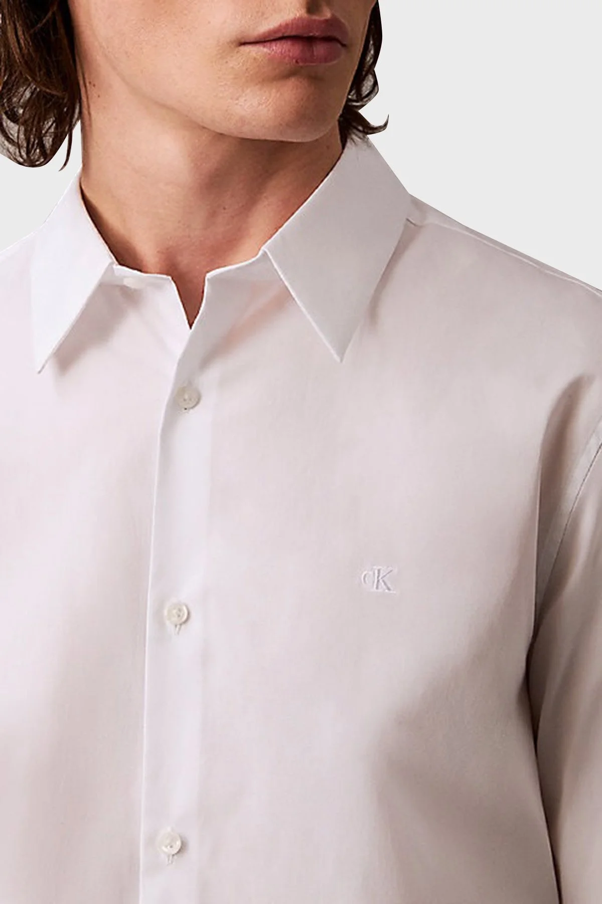 Calvin Klein Pamuklu Slim Fit Uzun Kollu Logolu LV04LB145GYAA Erkek Gömlek LV04LB145G YAA BEYAZ - 4