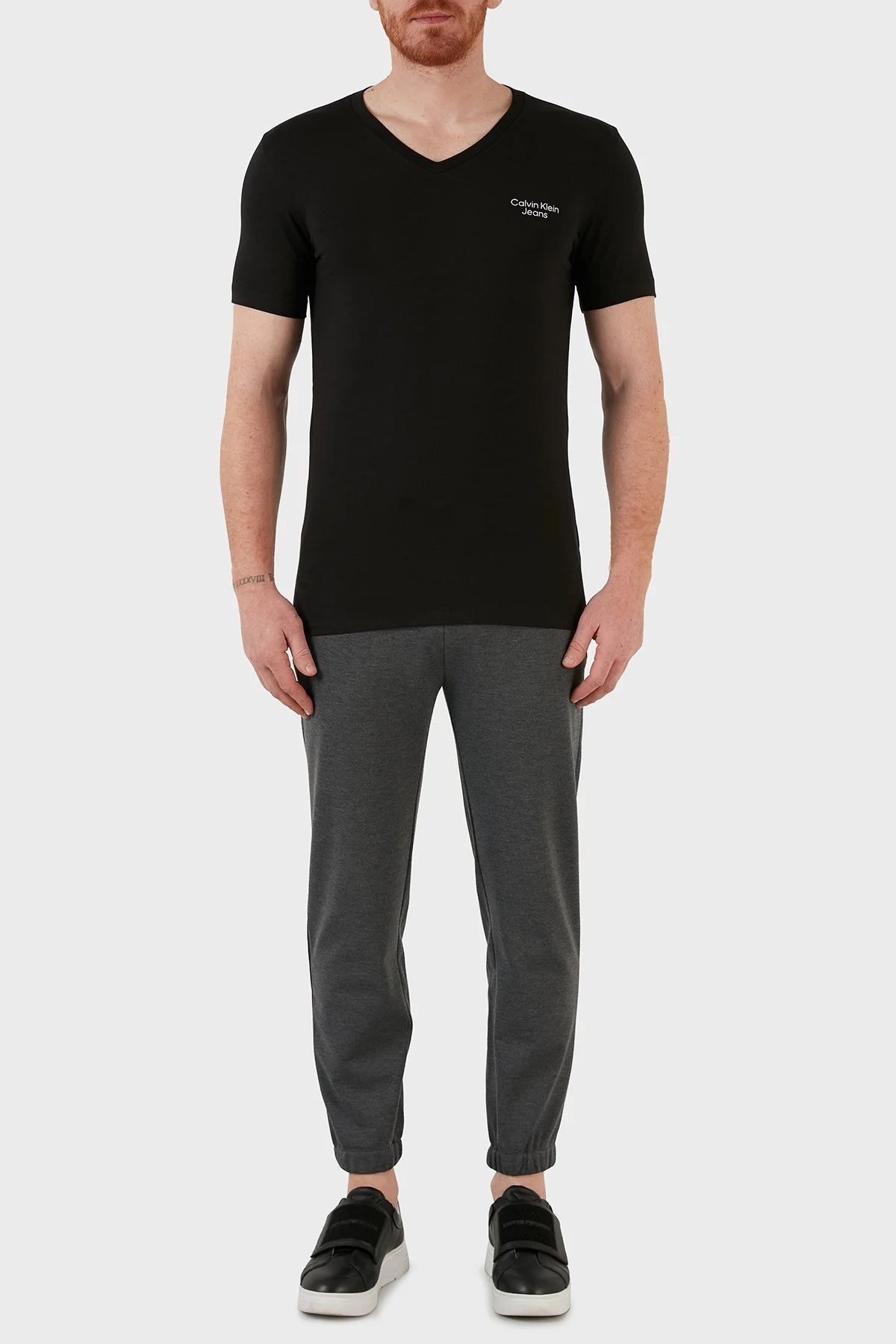Calvin Klein Pamuklu Slim Fit V Yaka Erkek T Shirt J30J320596 BEH SİYAH - 5
