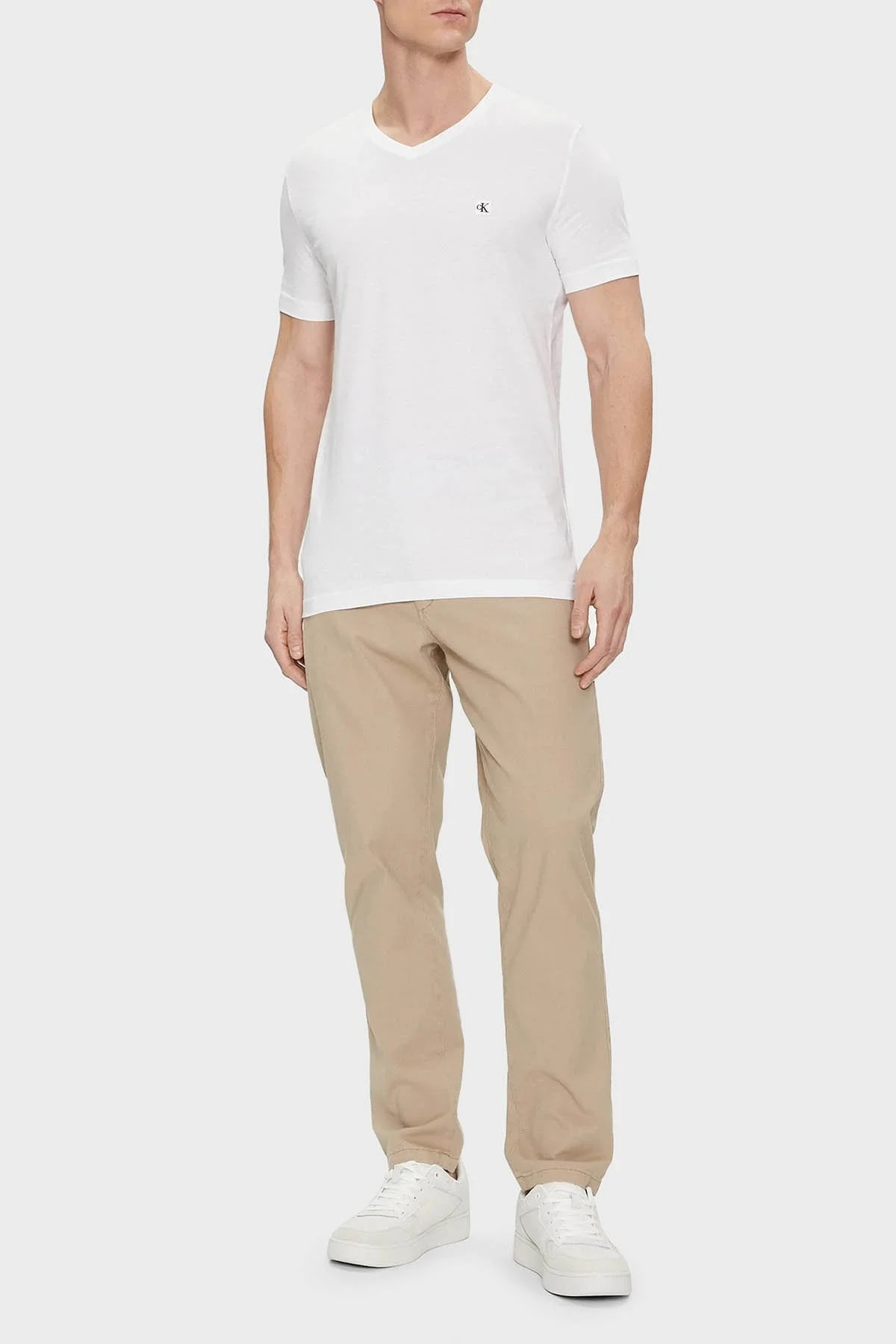 Calvin Klein Pamuklu Slim Fit V Yaka J30J325212YAF Erkek T Shirt J30J325212 YAF BEYAZ - 3