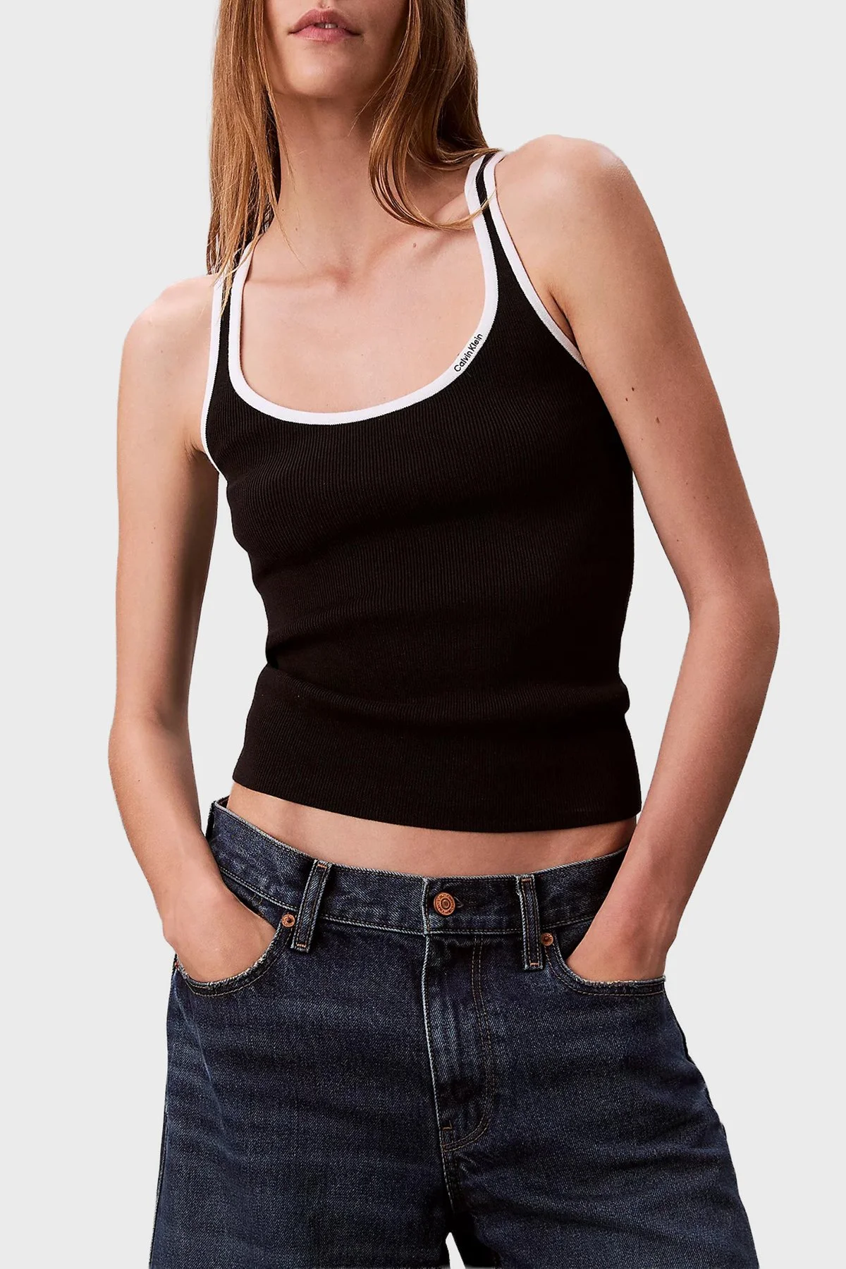 Calvin Klein Pamuklu Slim Fit Yuvarlak Yaka Fitilli LV047D300GUB1 Bayan Top LV047D300G UB1 SİYAH - 5