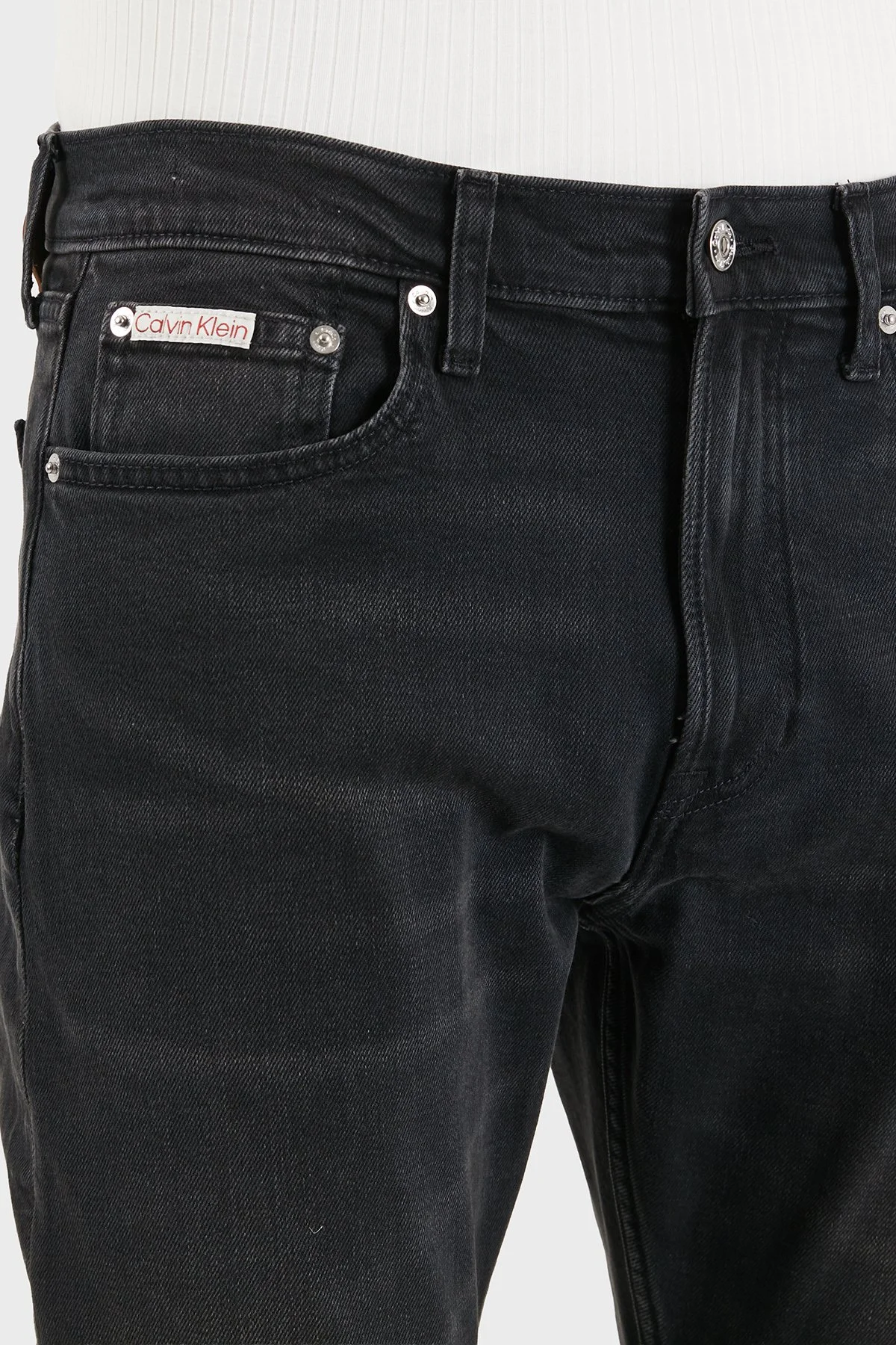 Calvin Klein Pamuklu Tapered Fit Dar Paçalı Jeans LV04RF947GXB0 Erkek Kot Pantolon LV04RF947G XB0 SİYAH - 6
