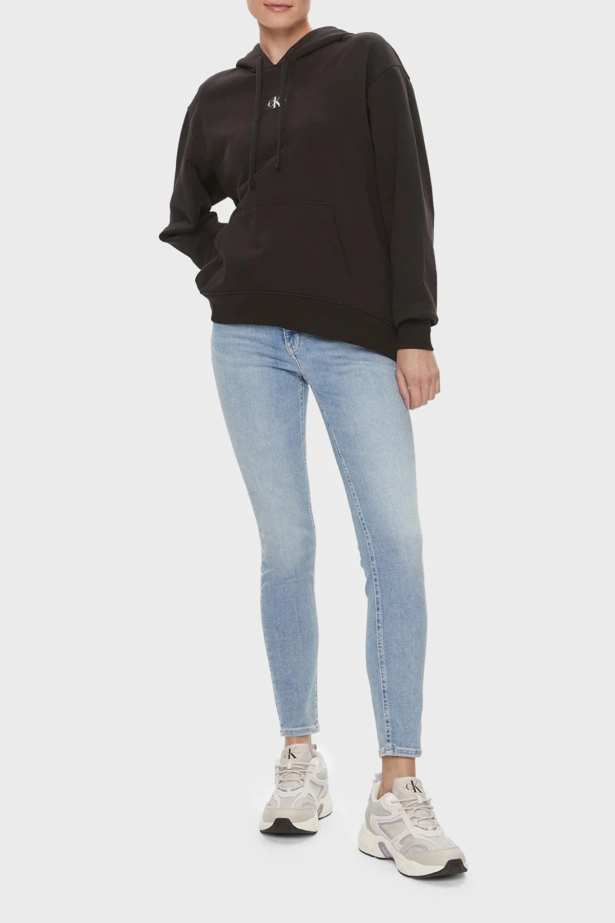 Calvin Klein Pamuklu Yüksek Bel Dar Paça Skinny Fit Jeans J20J2224441AA Bayan Kot Pantolon J20J222444 1AA AÇIK MAVİ - 1