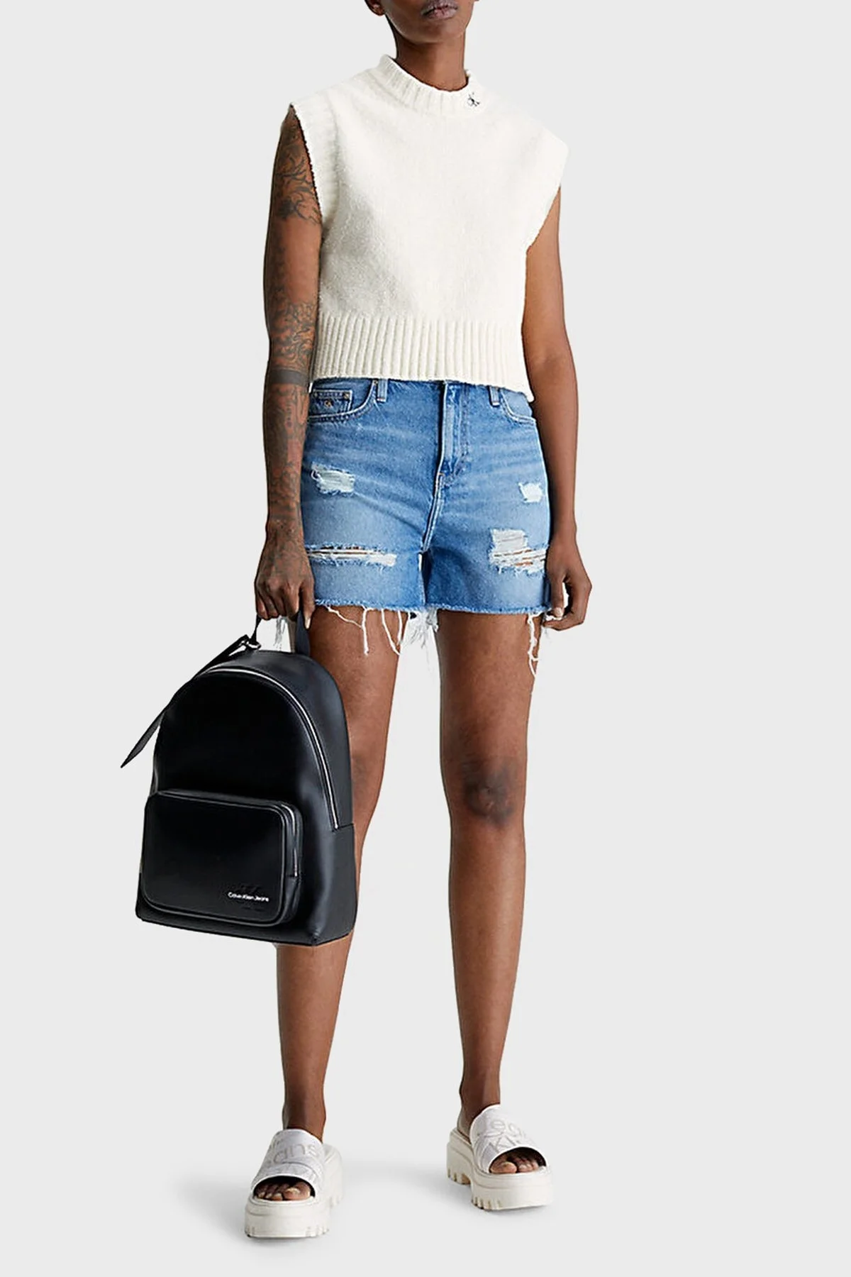 Calvin Klein Pamuklu Yüksek Bel Denim Mom J20J2206411A4 Bayan Short J20J220641 1A4 MAVİ - 2