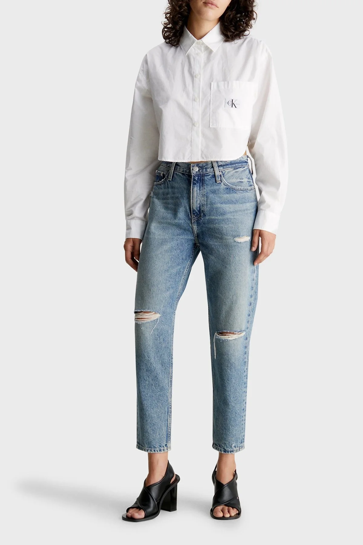 Calvin Klein Pamuklu Yüksek Bel Mom Fit Jeans J20J2221481A4 Bayan Kot Pantolon J20J222148 1A4 AÇIK MAVİ - 3