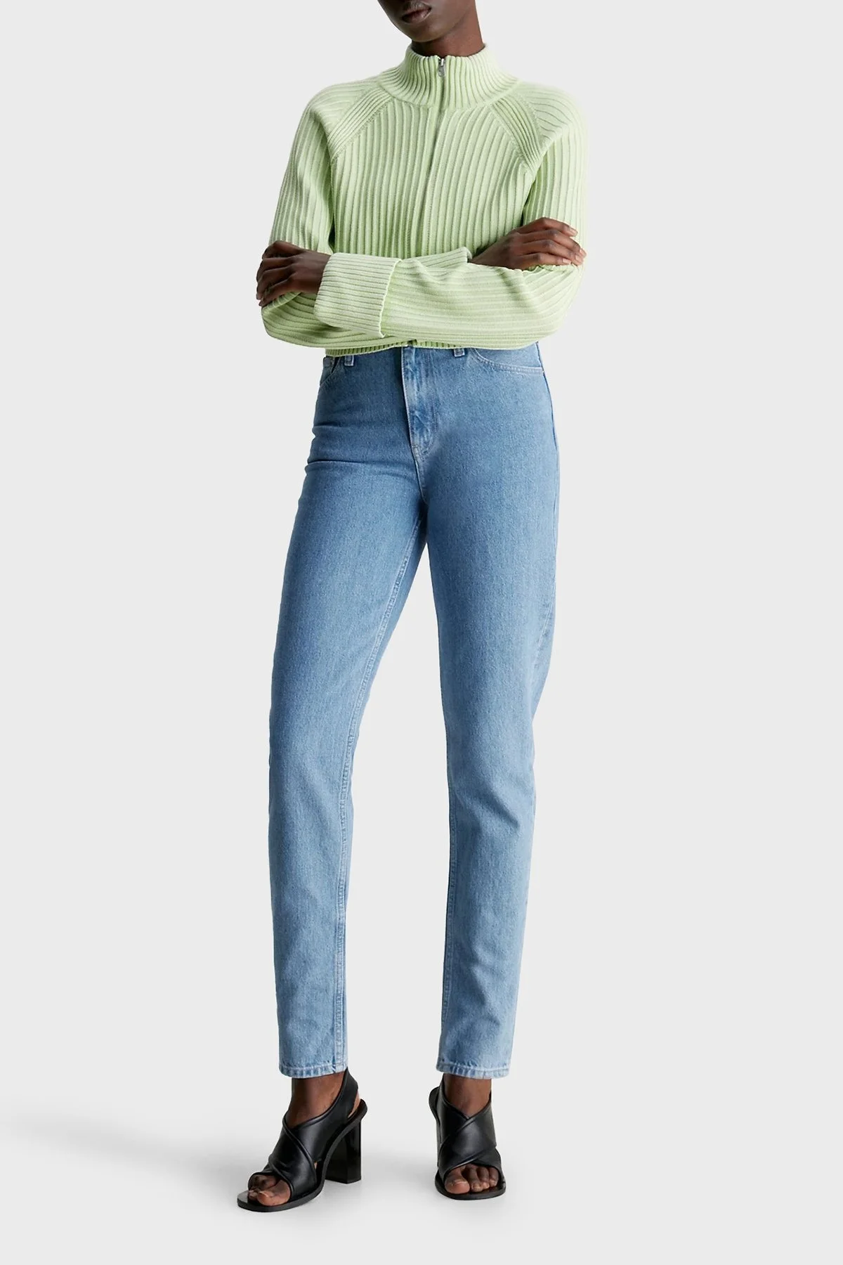 Calvin Klein Pamuklu Yüksek Bel Mom Fit Jeans J20J2221531AA Bayan Kot Pantolon J20J222153 1AA AÇIK MAVİ - 11