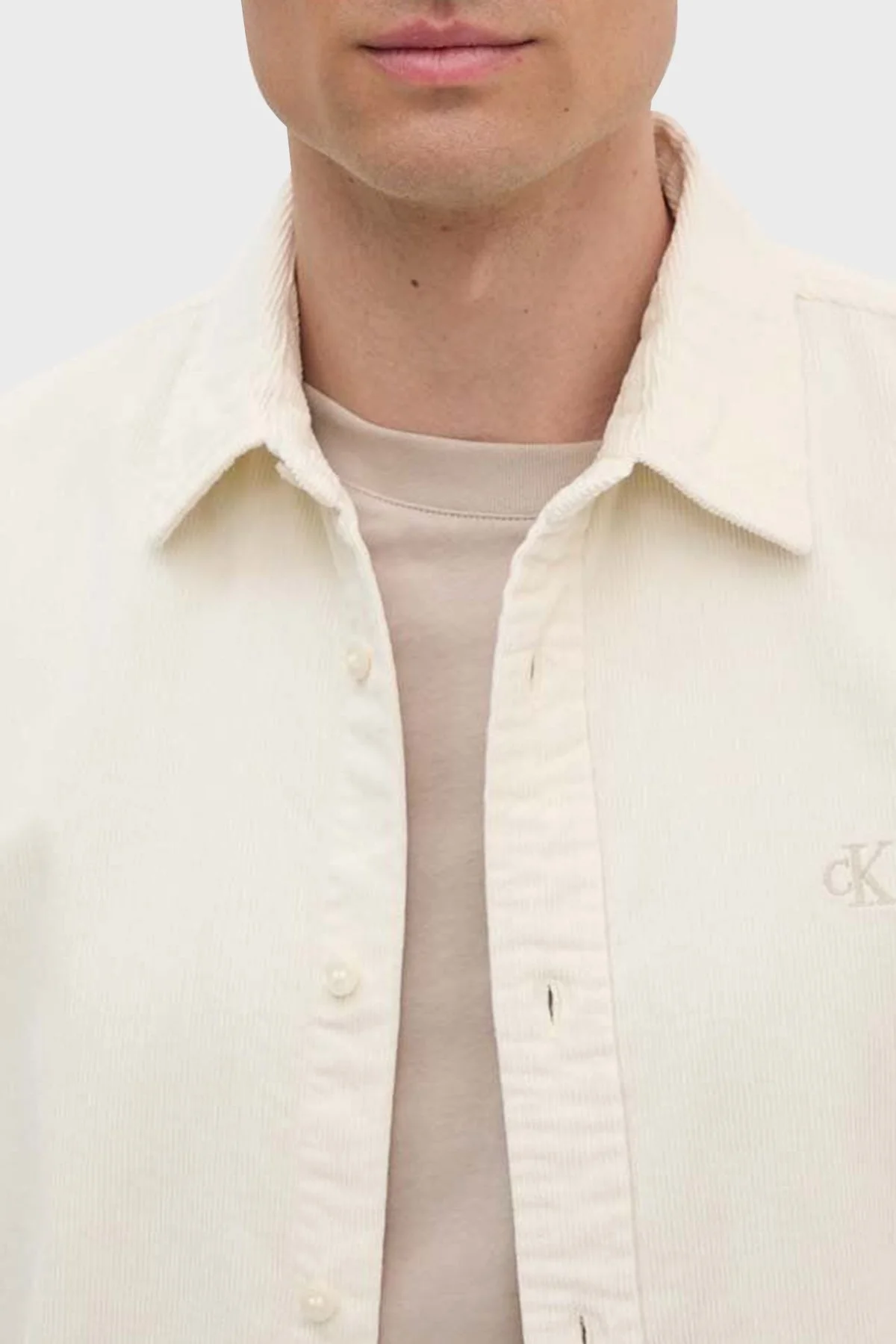Calvin Klein Pamuklu Yumuşak Dokulu Kadife J30J326188YBI Erkek Gömlek J30J326188 YBI BEYAZ - 3
