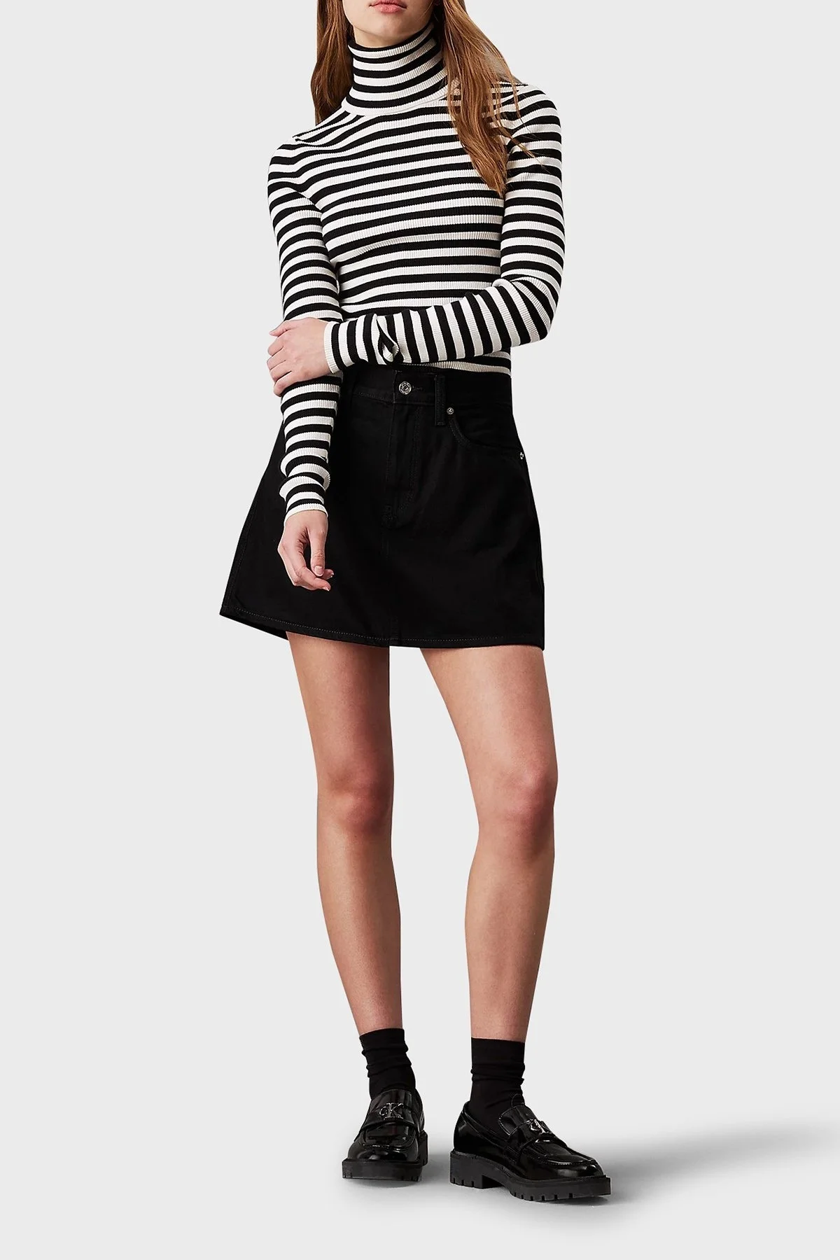 Calvin Klein Pamuklu Yumuşak Dokulu Slim Fit J20J224225YBI Bayan Kazak J20J224225 YBI BEYAZ-SİYAH - 2