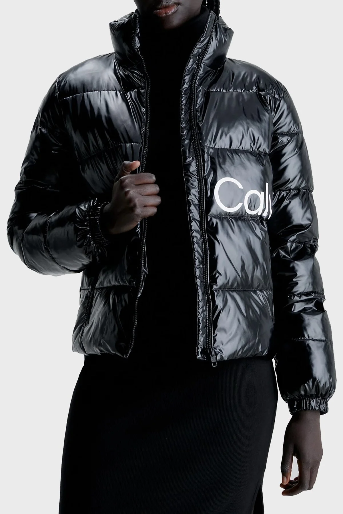 Calvin Klein Parlak Regular Fit Dik Yaka Şişme J20J221885BEH Bayan Mont J20J221885 BEH SİYAH - 1