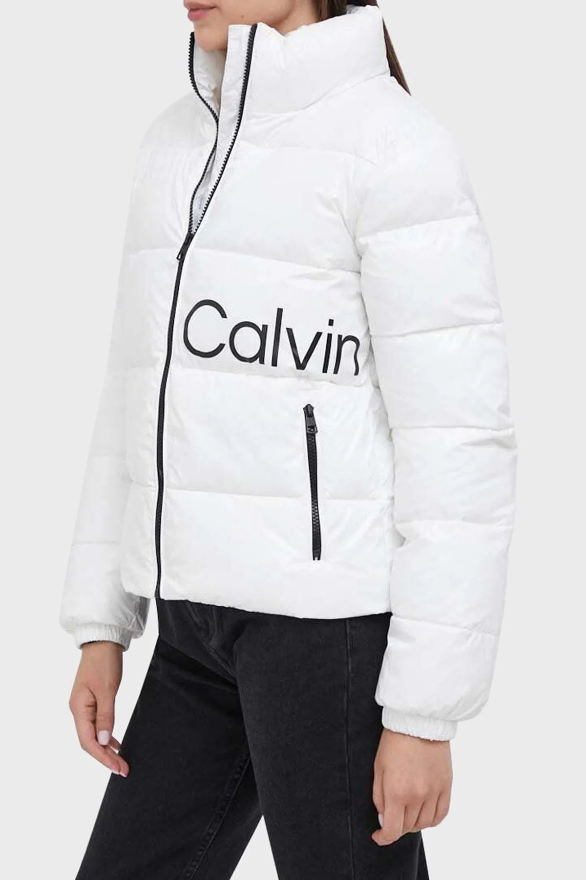 Calvin Klein Parlak Regular Fit Dik Yaka Şişme J20J221885YBI Bayan Mont J20J221885 YBI BEYAZ - 1