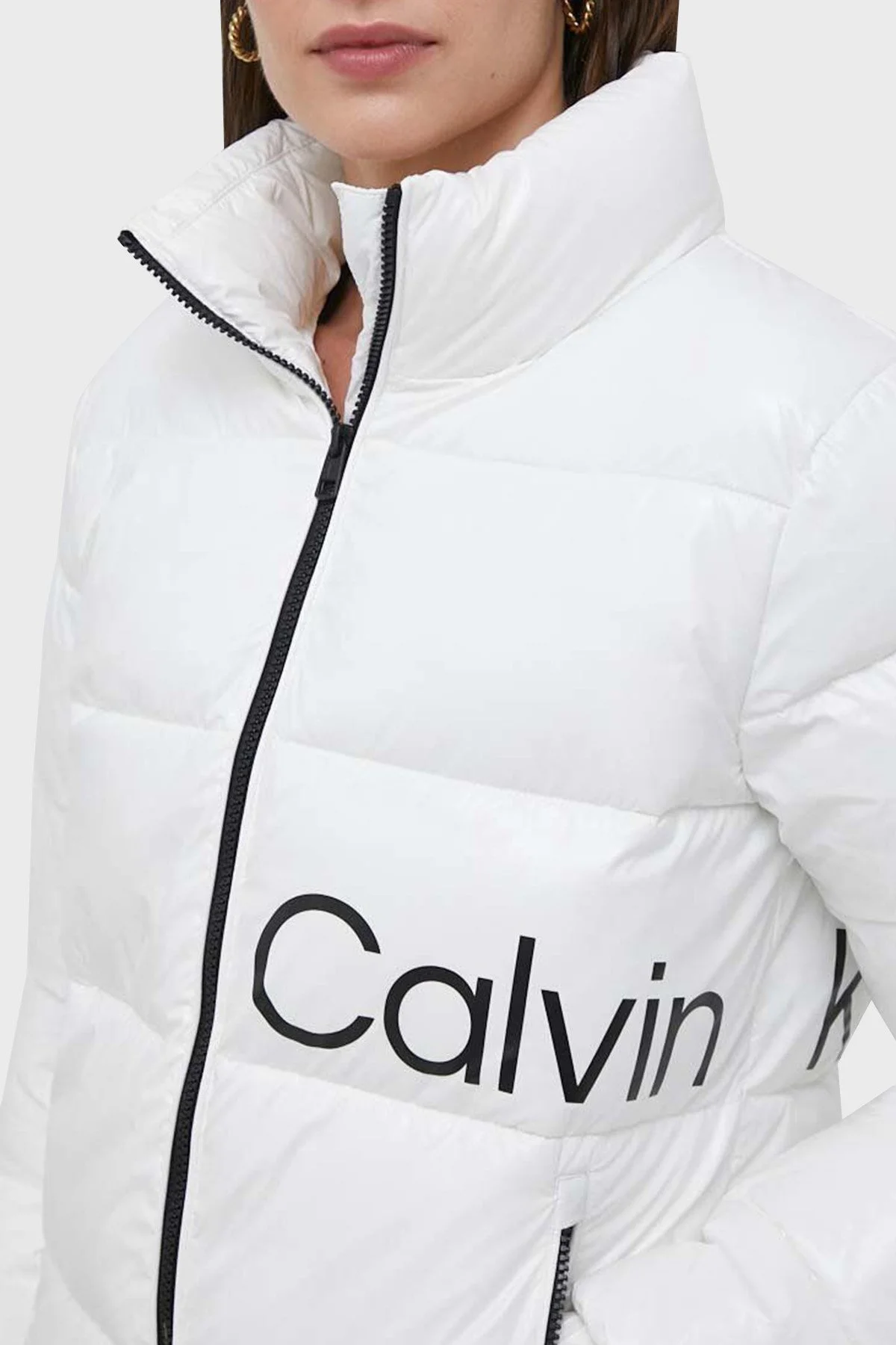 Calvin Klein Parlak Regular Fit Dik Yaka Şişme J20J221885YBI Bayan Mont J20J221885 YBI BEYAZ - 4
