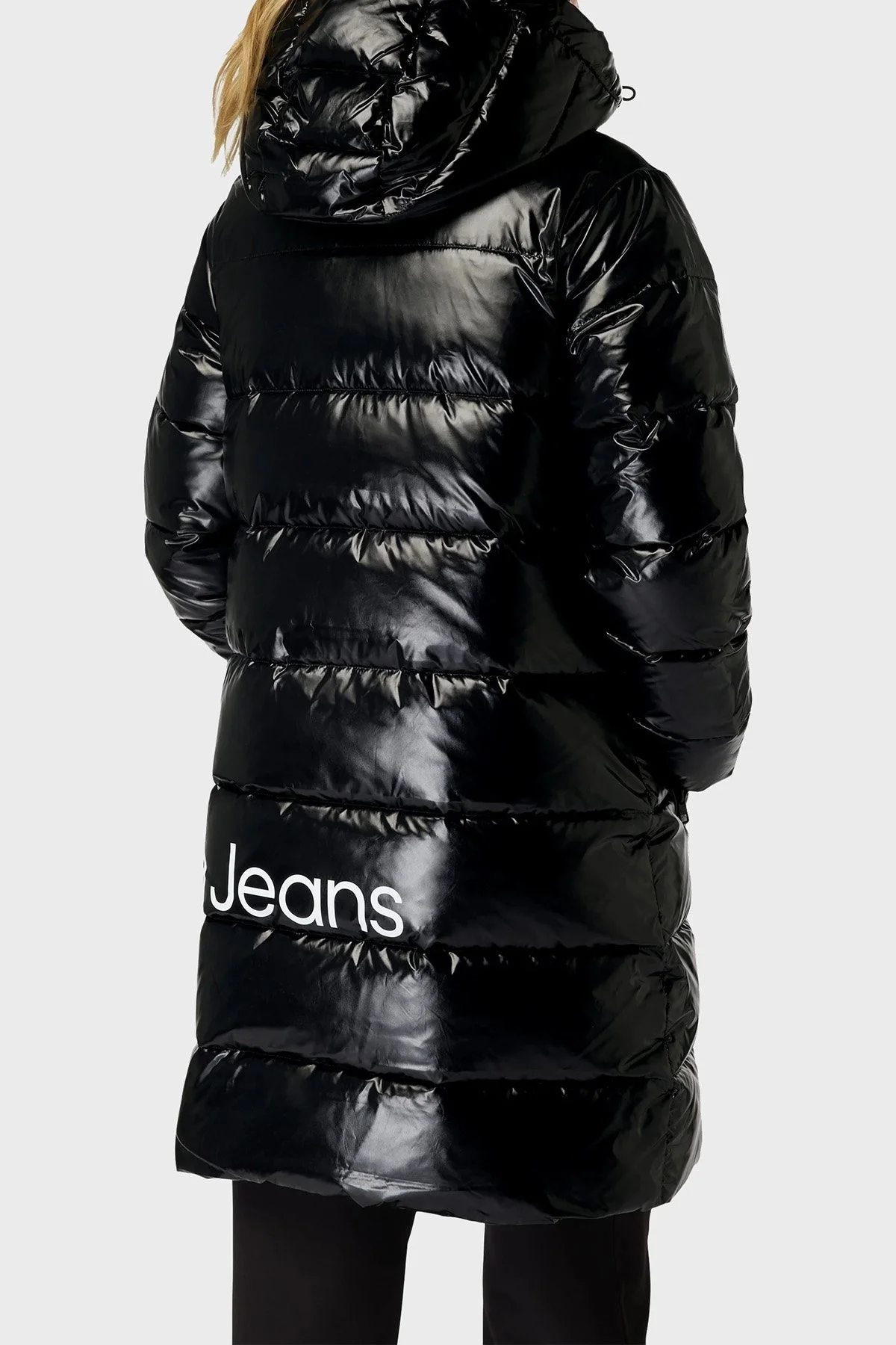 Calvin Klein Parlak Relaxed Fit Kapüşonlu Şişme J20J221902BEH Bayan Mont J20J221902 BEH SİYAH - 2
