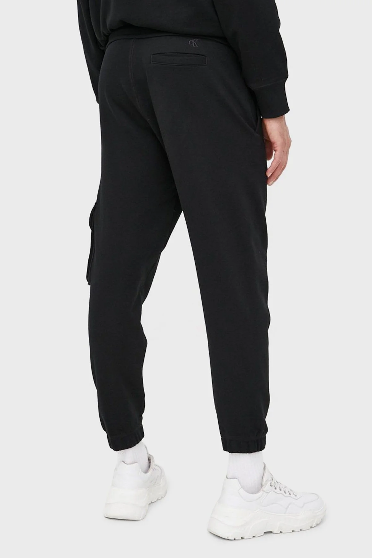 Calvin Klein Regular Fit Belden Bağlamalı Cepli % 100 Pamuk Jogger Erkek Pantolon J30J320588 BEH SİYAH - 3