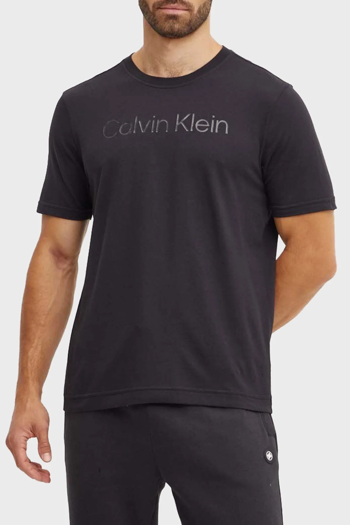 Calvin Klein Regular Fit Bisiklet Yaka 00GMF4K110BAE Erkek T Shirt 00GMF4K110 BAE SİYAH - 1
