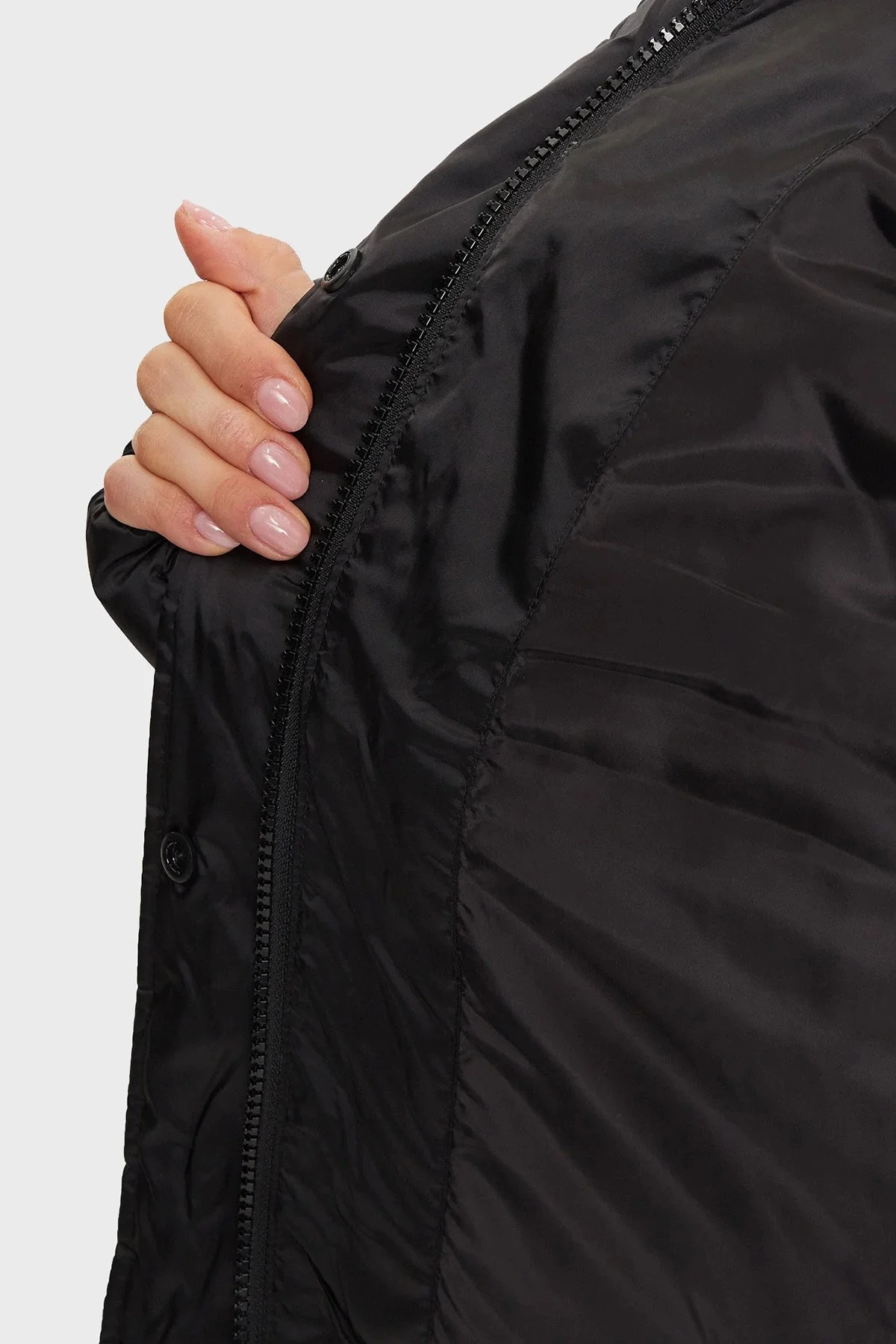 Calvin Klein Regular Fit Çıkarılabilir Kapüşonlu Parlak Saten Şişme J20J224616BEH Bayan Mont J20J224616 BEH SİYAH - 5