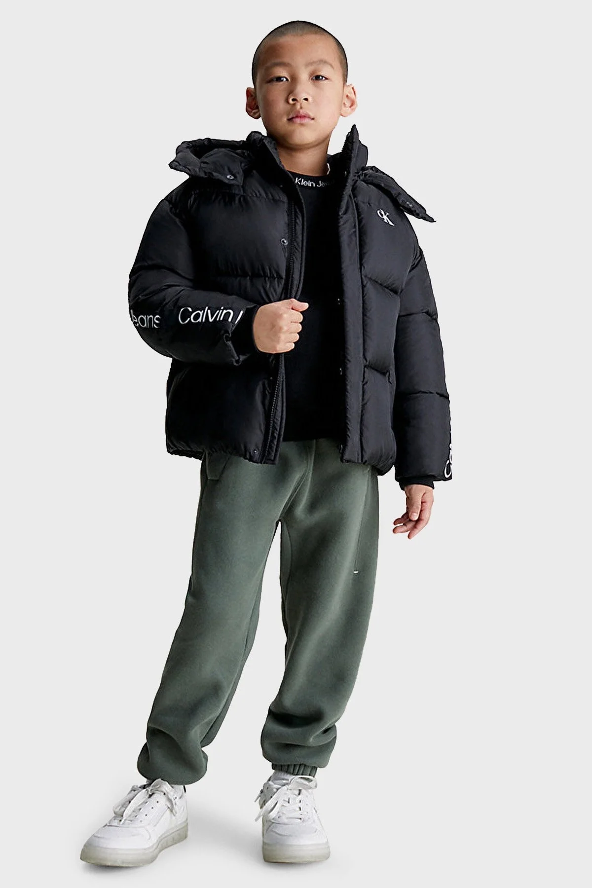 Calvin Klein Regular Fit Çıkarılabilir Kapüşonlu Şişme IB0IB01823BEH Çocuk Mont IB0IB01823 BEH SİYAH - 3