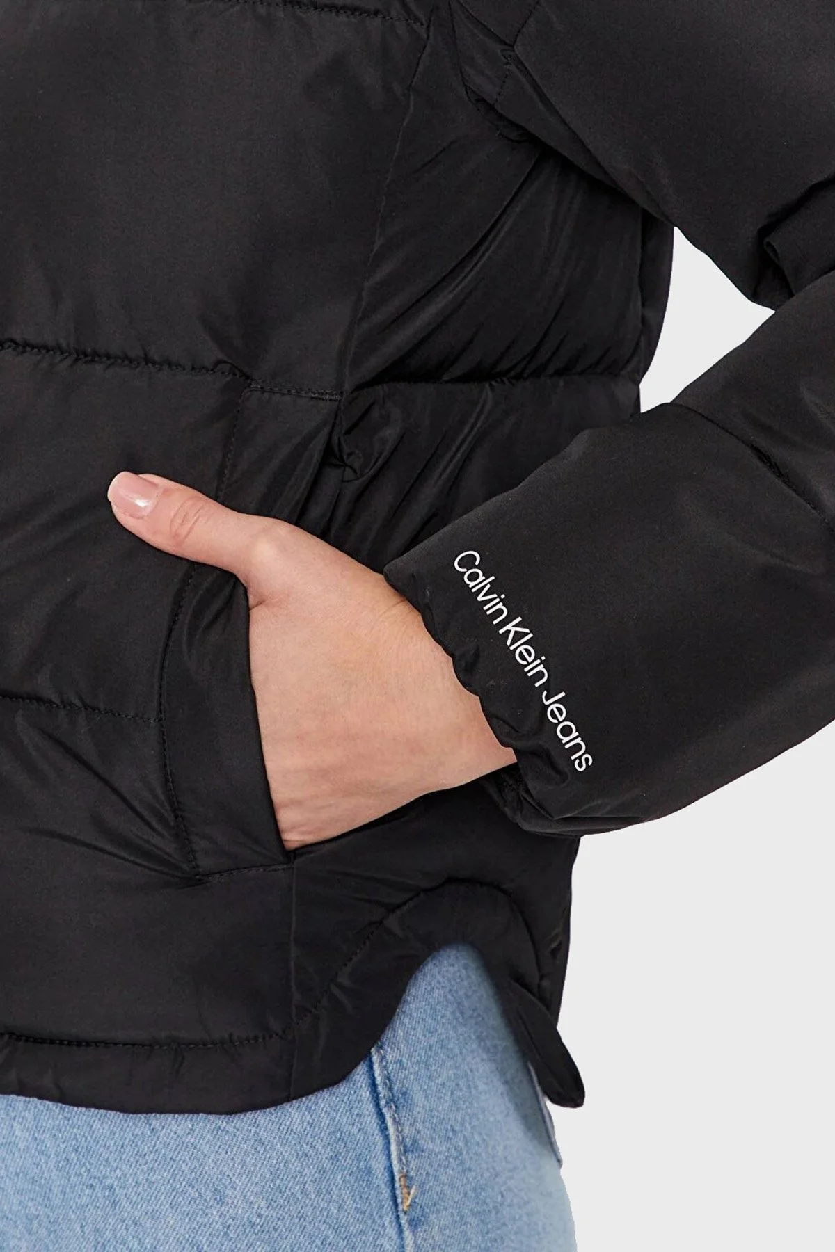 Calvin Klein Regular Fit Çıkarılabilir Kapüşonlu Şişme J20J221377BEH Bayan Mont J20J221377 BEH SİYAH - 6