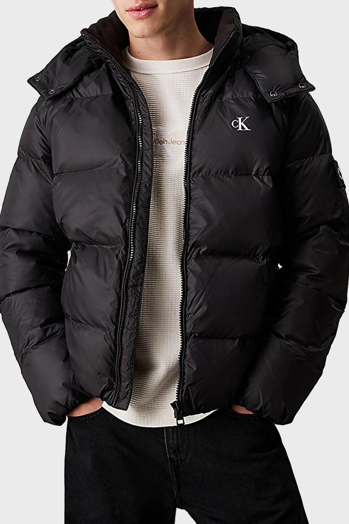 Calvin Klein Regular Fit Çıkarılabilir Kapüşonlu Su İtici Şişme J30J325946BEH Erkek Mont J30J325946 BEH SİYAH - 1
