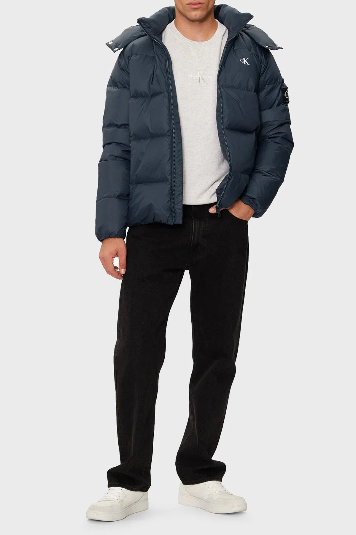 Calvin Klein Regular Fit Çıkarılabilir Kapüşonlu Su İtici Şişme J30J325946PPK Erkek Mont J30J325946 PPK LACİVERT - 3